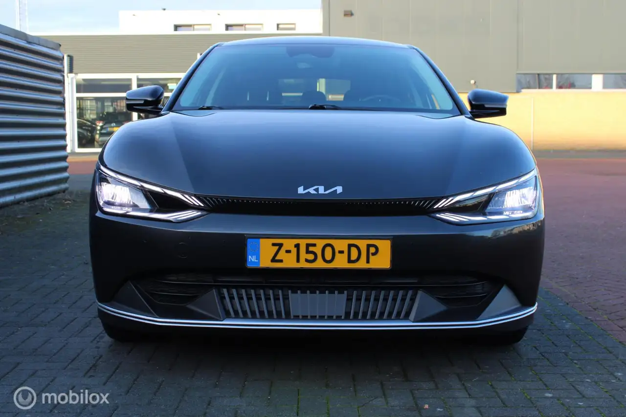 Kia EV6 Light Edition 58 kWh, 3 fase, Stoel-stuurverwarmin 11