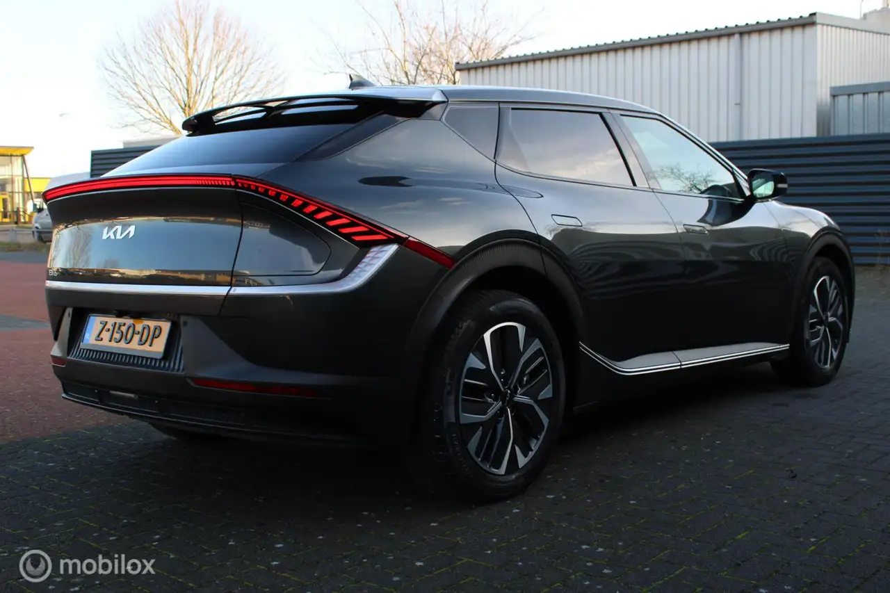 Kia EV6 Light Edition 58 kWh, 3 fase, Stoel-stuurverwarmin 5
