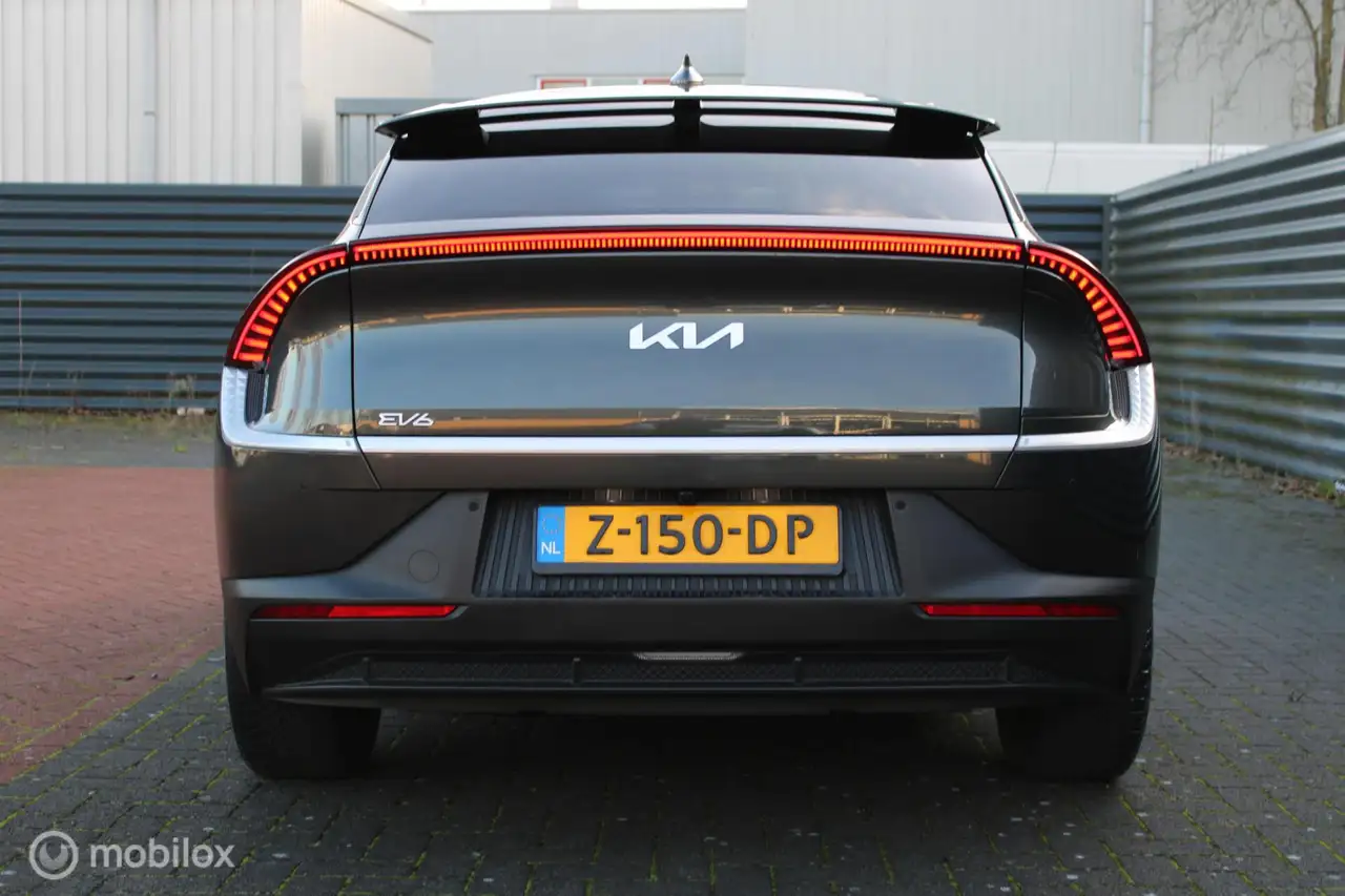 Kia EV6 Light Edition 58 kWh, 3 fase, Stoel-stuurverwarmin 13