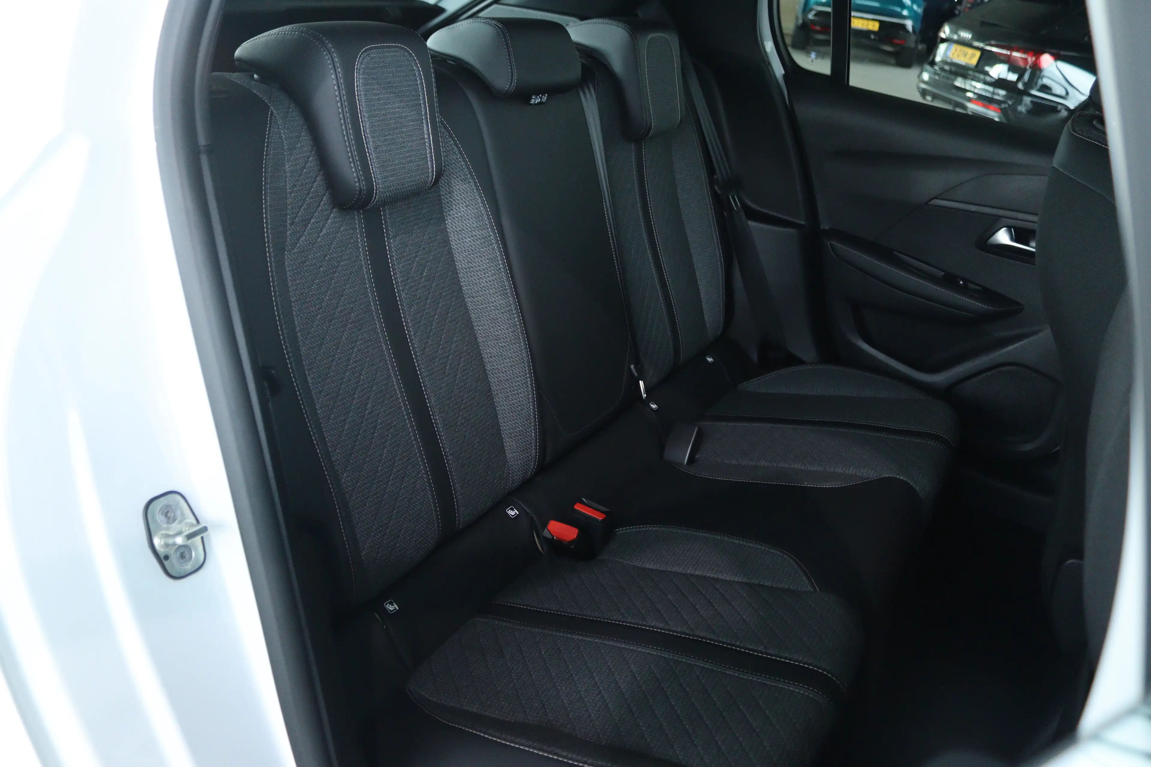 Peugeot 208 Hybrid 110 e-DCS6 Active | Cruise Control | Carpla — photo 8