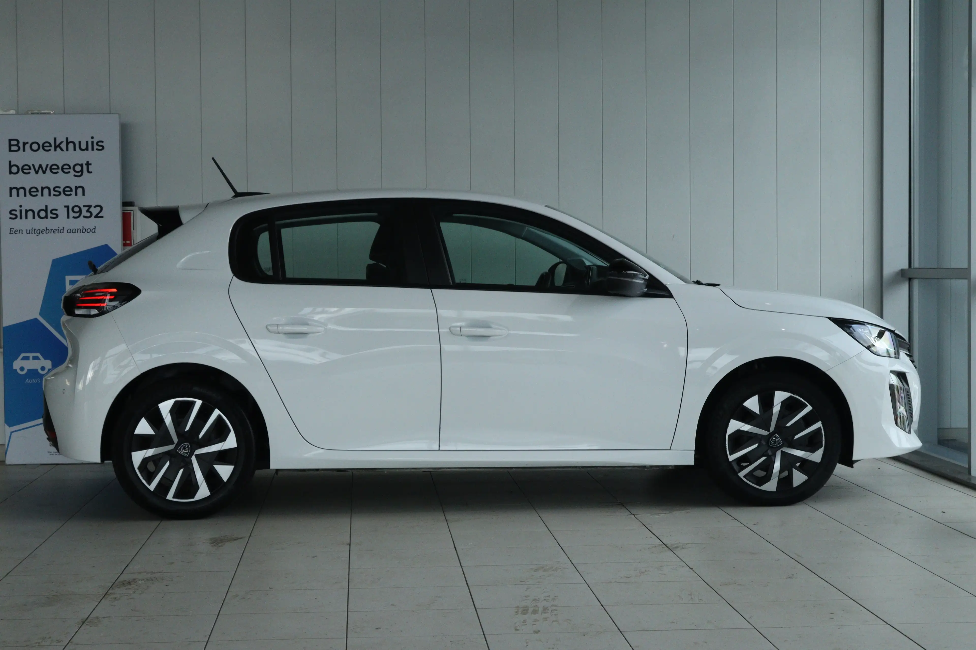 Peugeot 208 Hybrid 110 e-DCS6 Active | Cruise Control | Carpla — photo 7