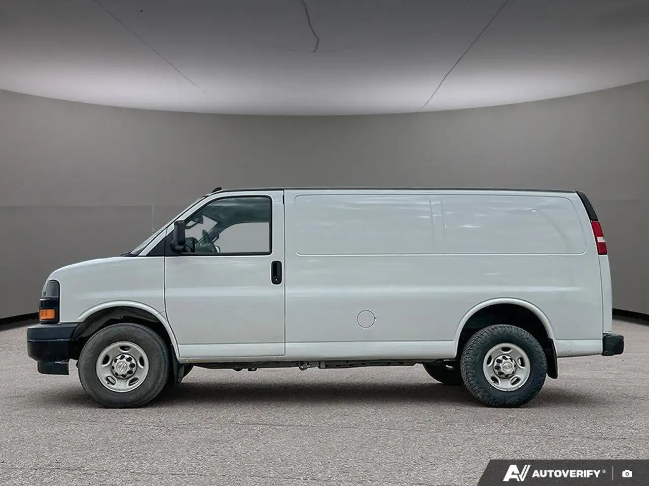 Chevrolet Express 2500 снимка Chevrolet Express 2500