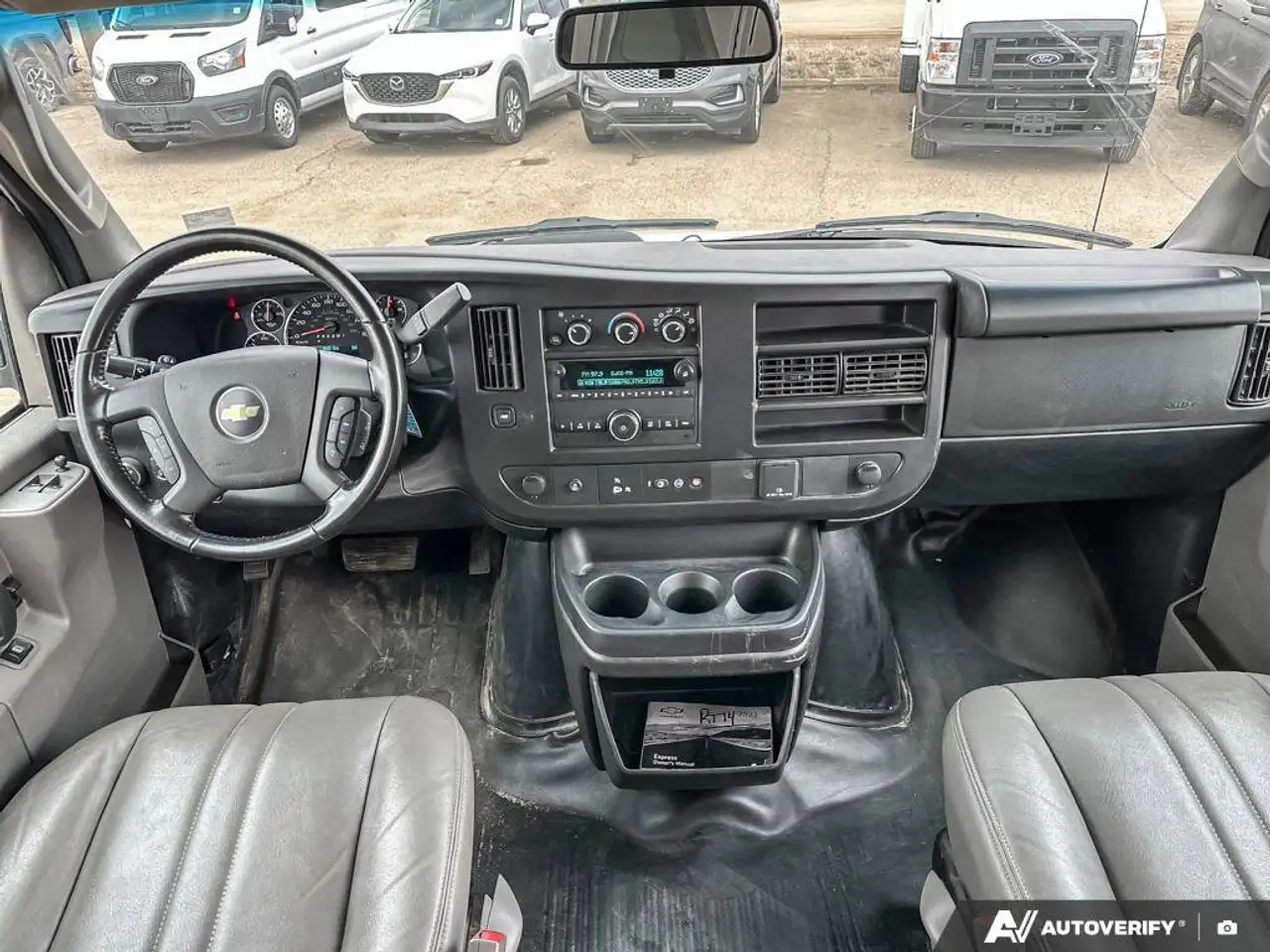 Chevrolet Express 2500 снимка Chevrolet Express 2500