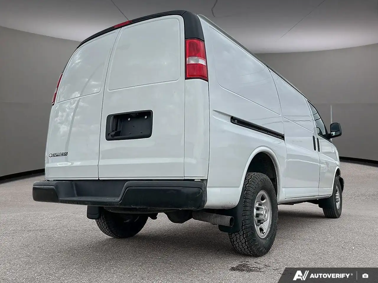 Chevrolet Express 2500 снимка Chevrolet Express 2500