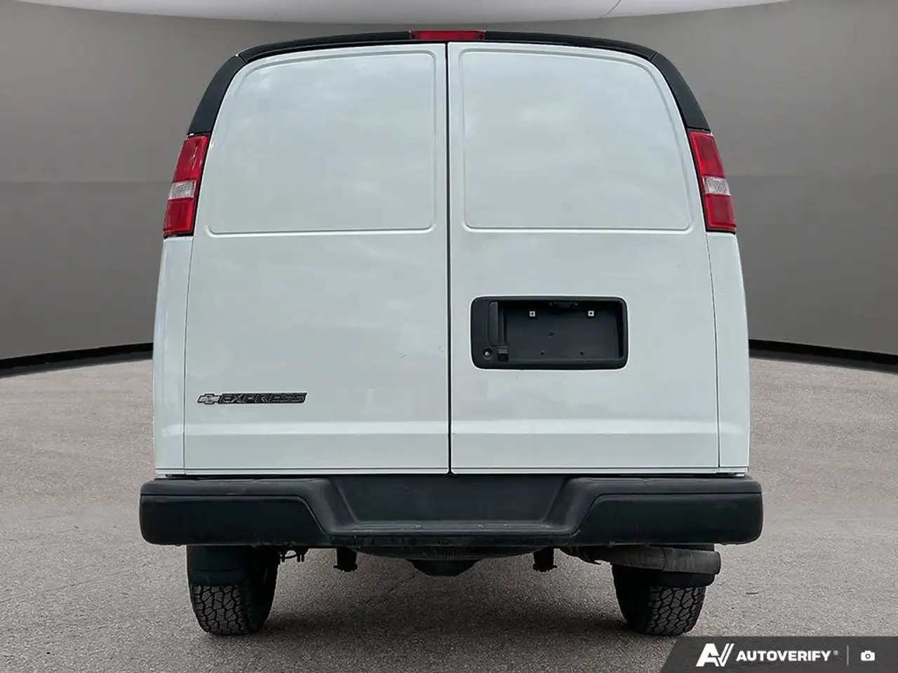 Chevrolet Express 2500 снимка Chevrolet Express 2500