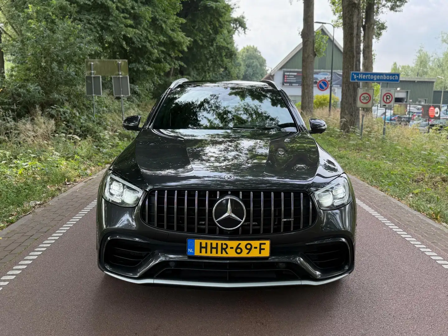 Mercedes-Benz GLC 63 AMG S 4MATIC+ Premium Plus SCHAALSTOELEN!PANO!SFEER!BO Grijs - 2