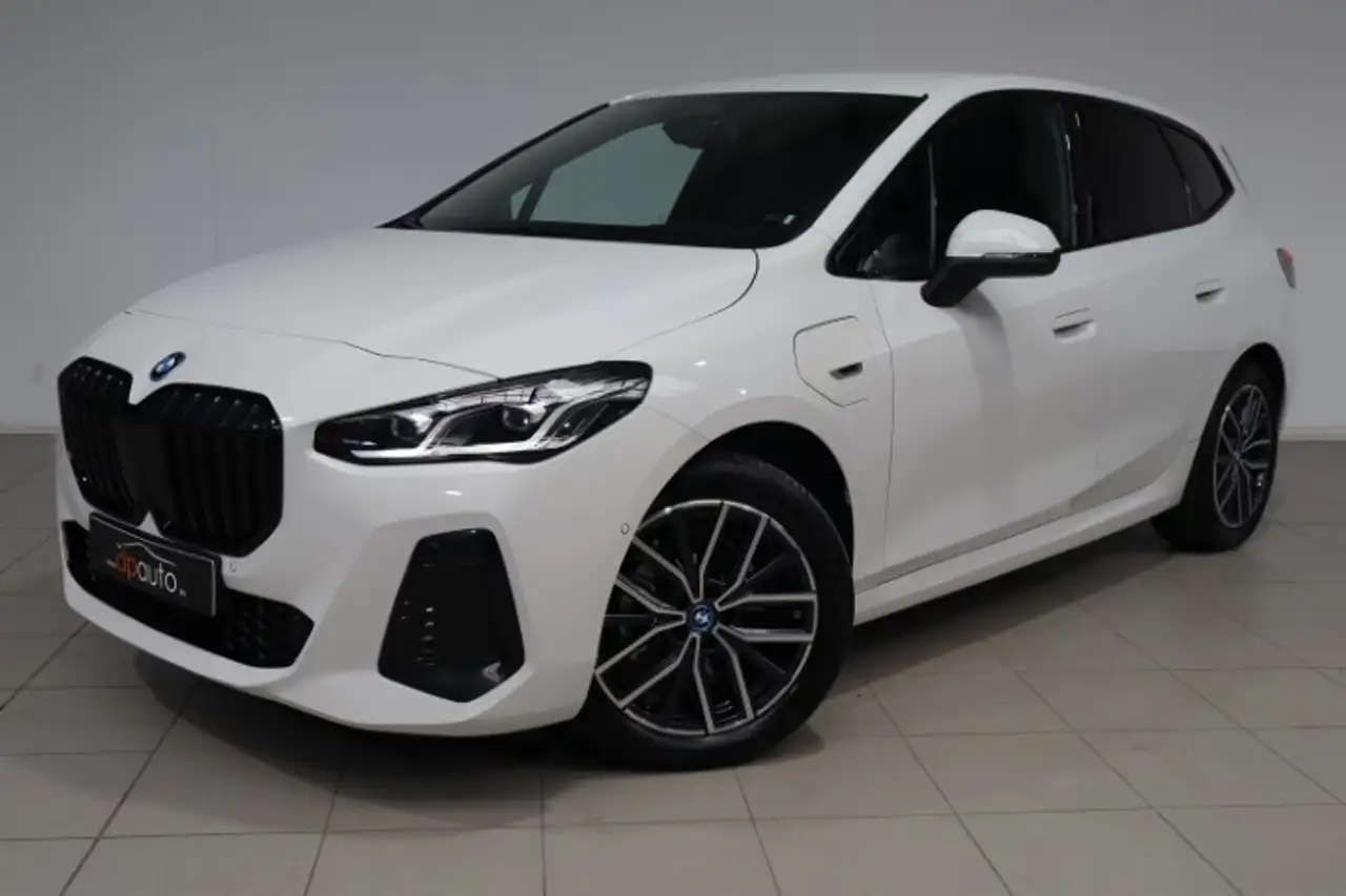BMW 225