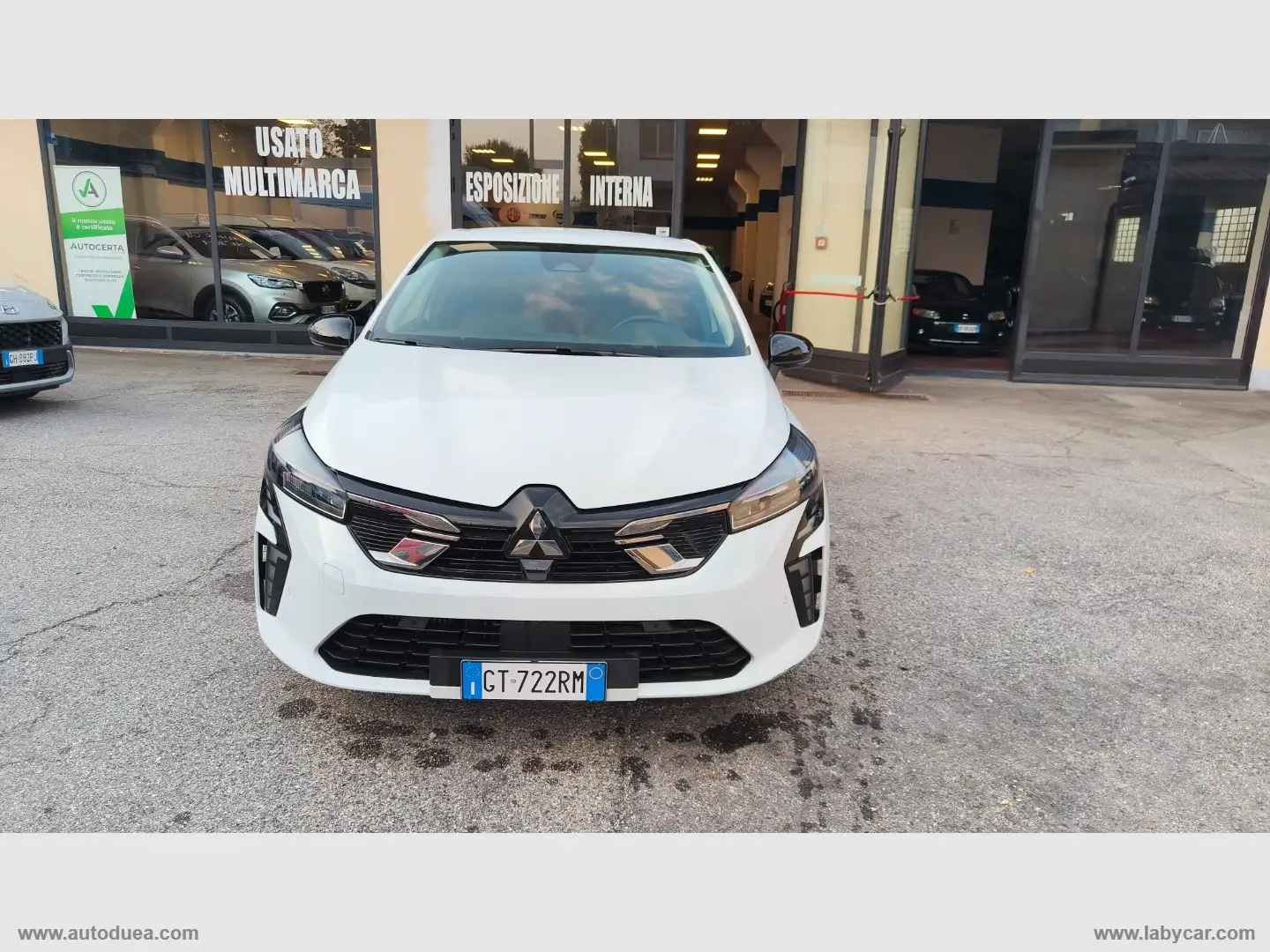 Mitsubishi Colt 1.0L turbo 90 CV Invite NO VINCOLI Bianco - 2