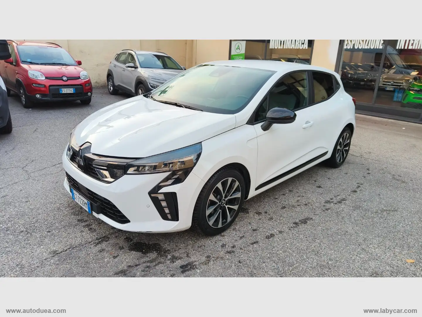 Mitsubishi Colt 1.0L turbo 90 CV Invite NO VINCOLI Bianco - 1