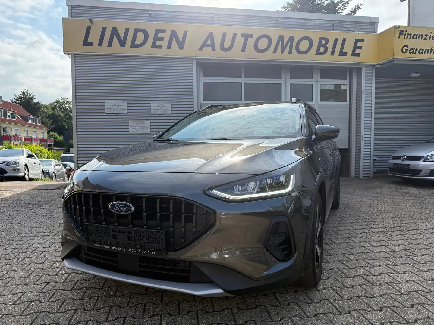 Ford Focus Active X Grau - 1