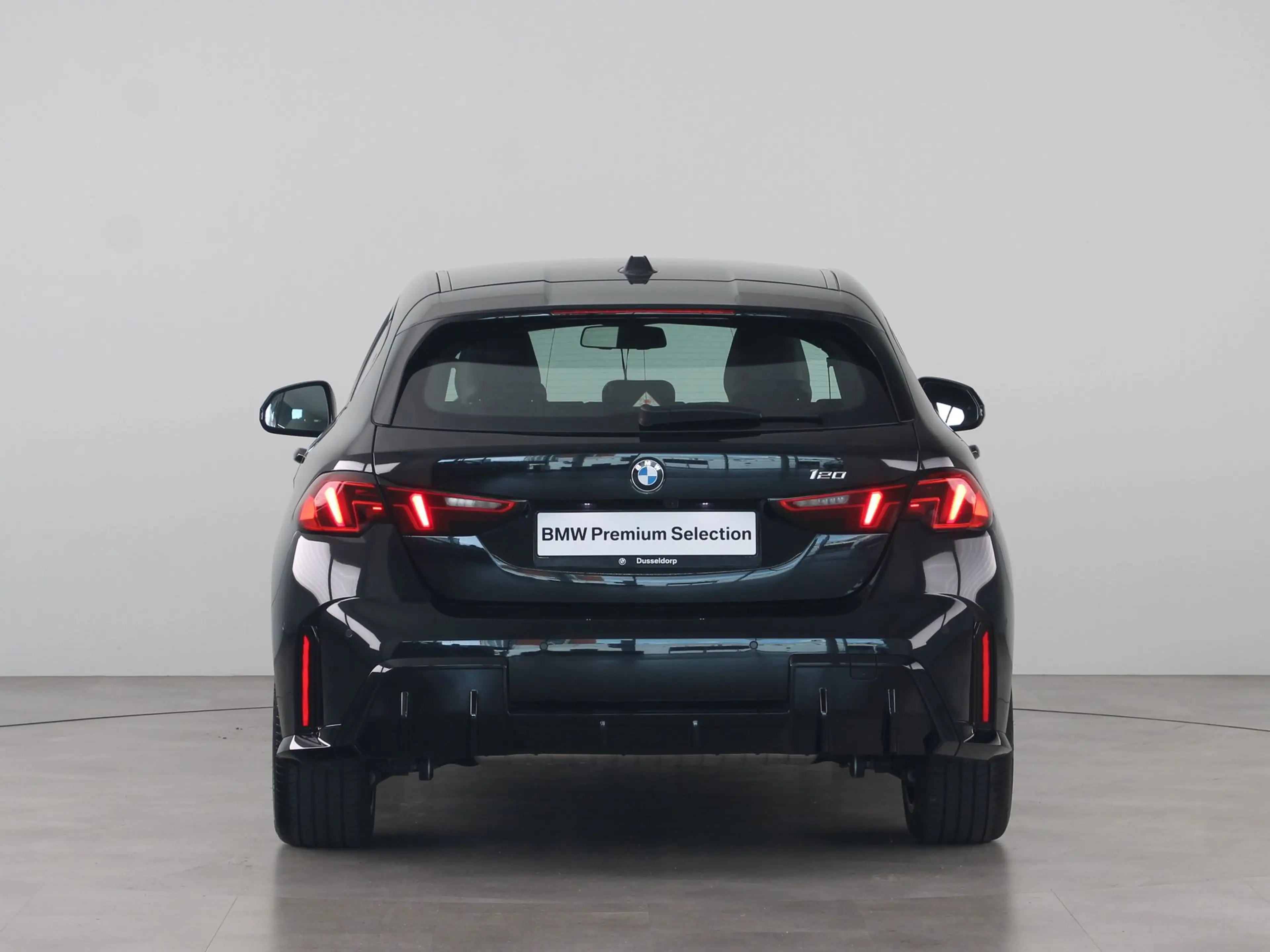 BMW 120 1 Serie M-Sport — photo 11