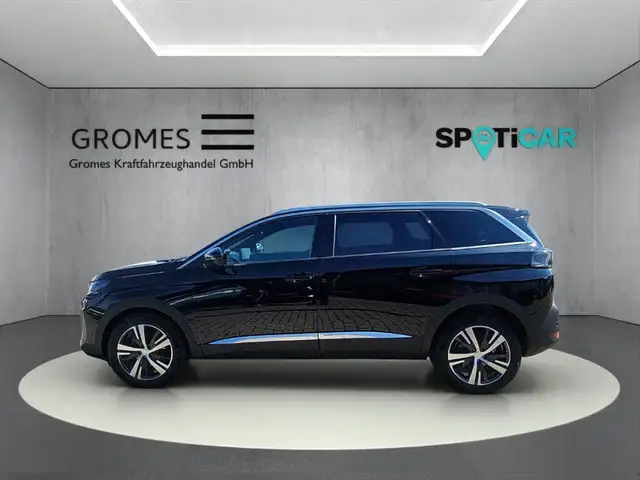 Peugeot 5008 view 6