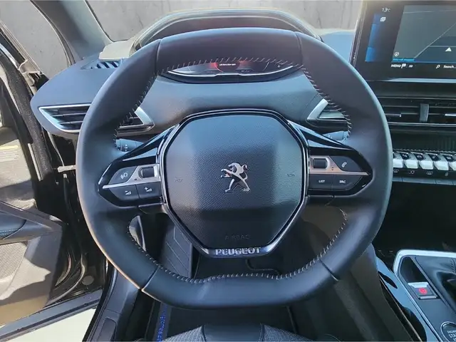 Peugeot 5008 view 10