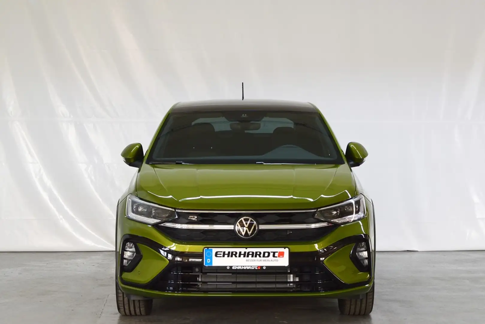 Volkswagen Taigo 1.5 TSI DSG R-Line PANO*IQ-LIGHT*NAV*SHZ*ACC*PA... Grün - 2