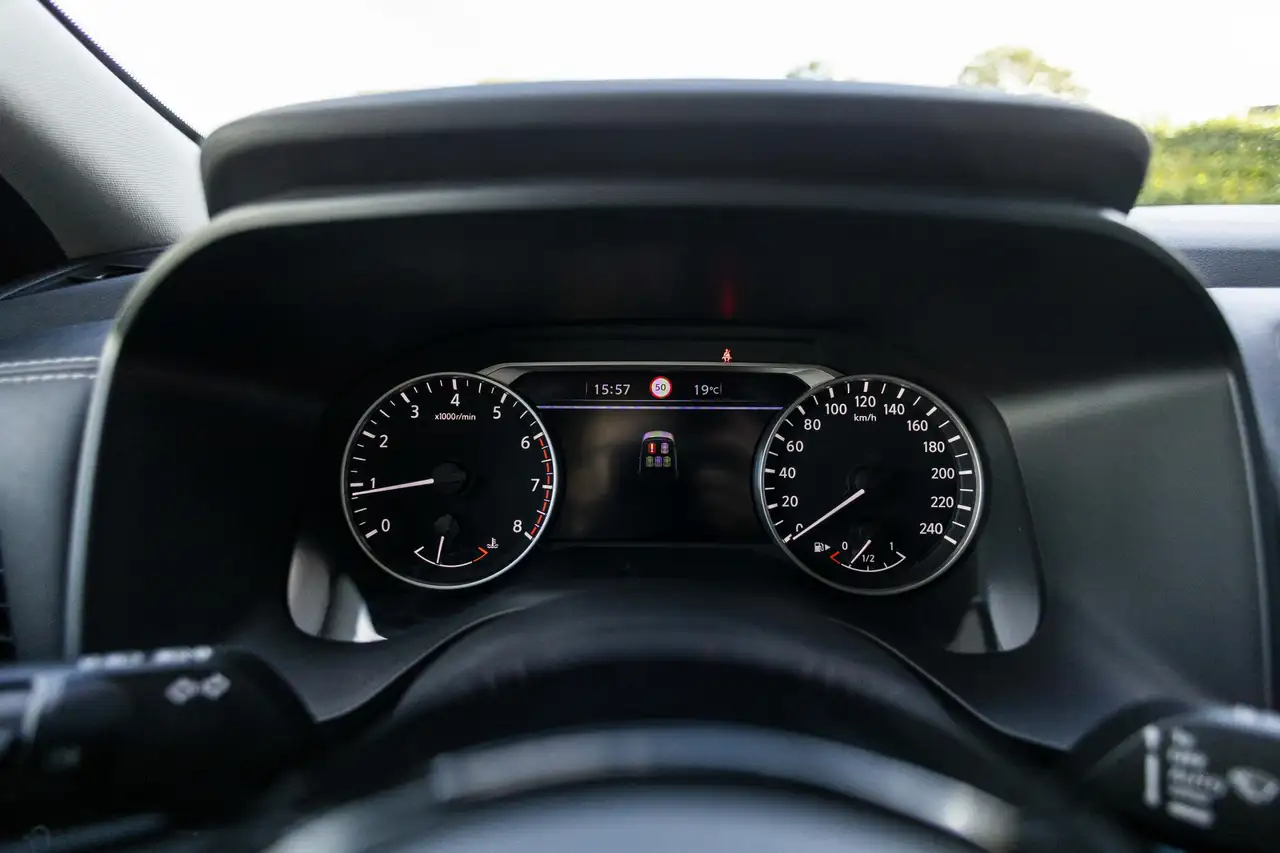 Nissan Qashqai 1.3 MHEV Xtronic N-Connecta 360° Camera 19", миниатюра 7