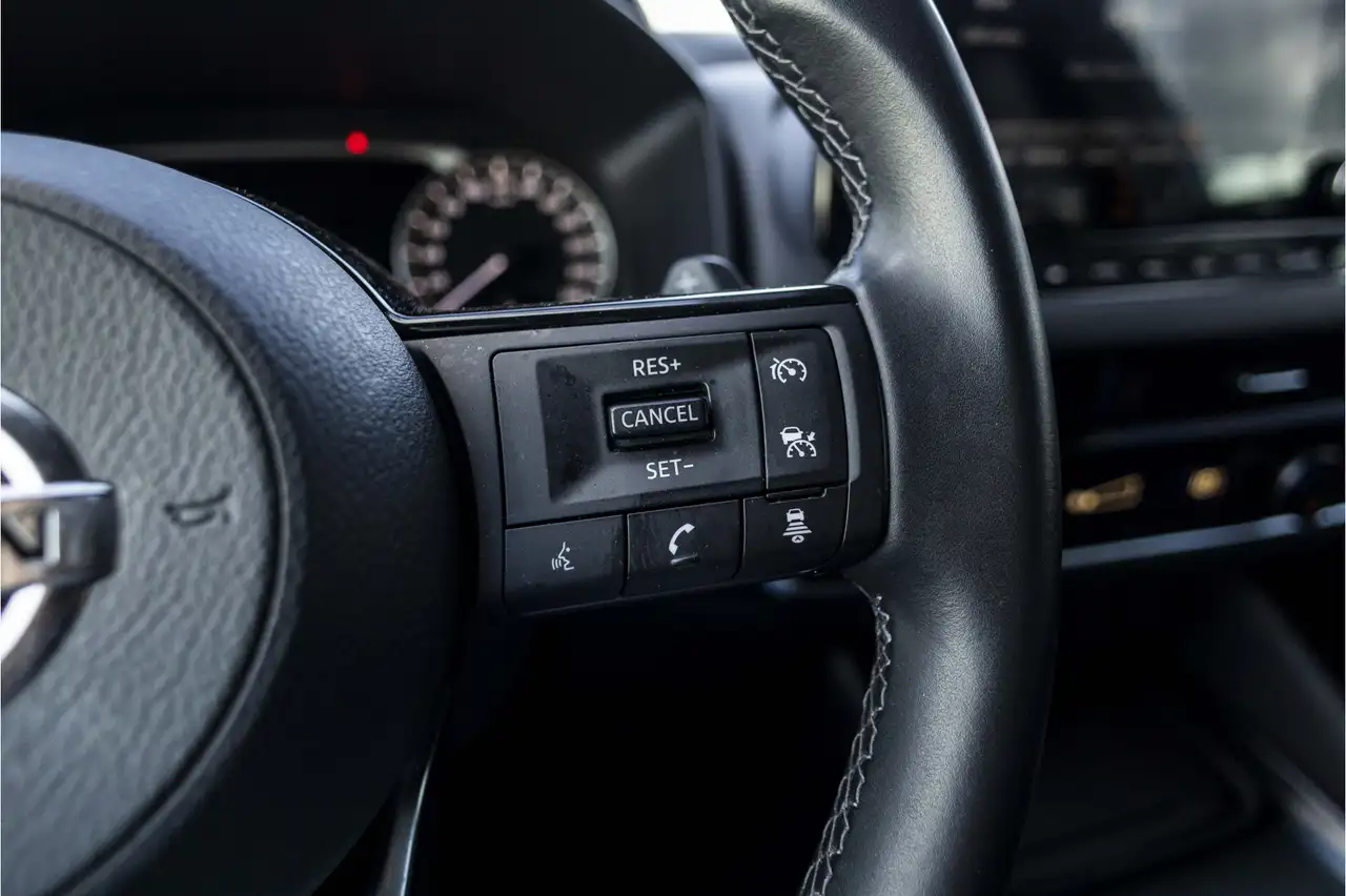 Nissan Qashqai 1.3 MHEV Xtronic N-Connecta 360° Camera 19", миниатюра 30