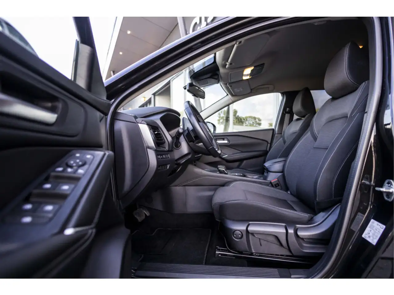 Nissan Qashqai 1.3 MHEV Xtronic N-Connecta 360° Camera 19", миниатюра 8