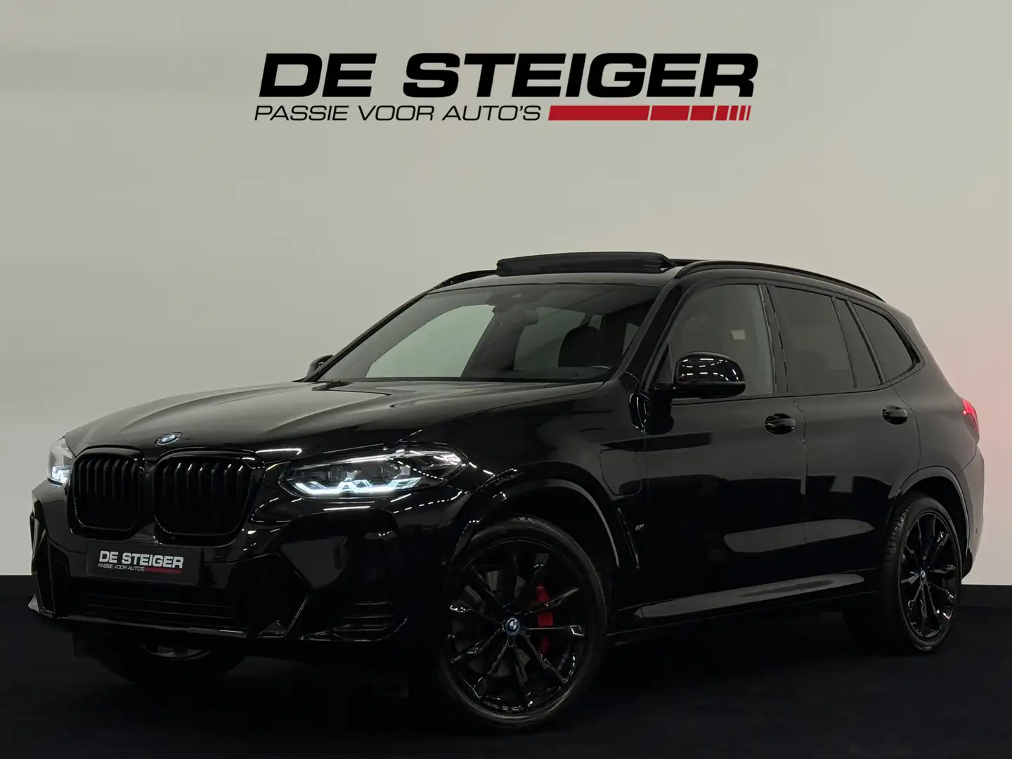 BMW X3 XDrive30e High Executive Pano Headup Trekhaak 292 Schwarz - 1