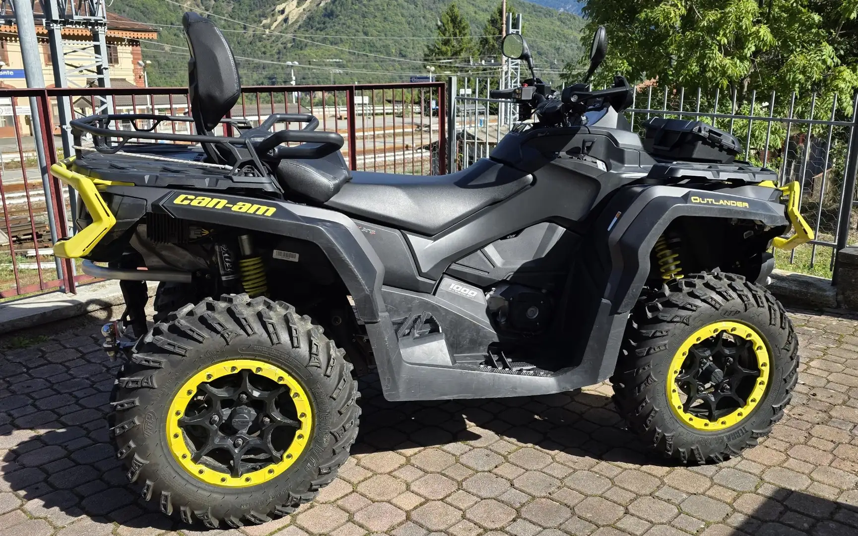 Can-Am Outlander MAX XT-P 1000R T ABS Nero - 2