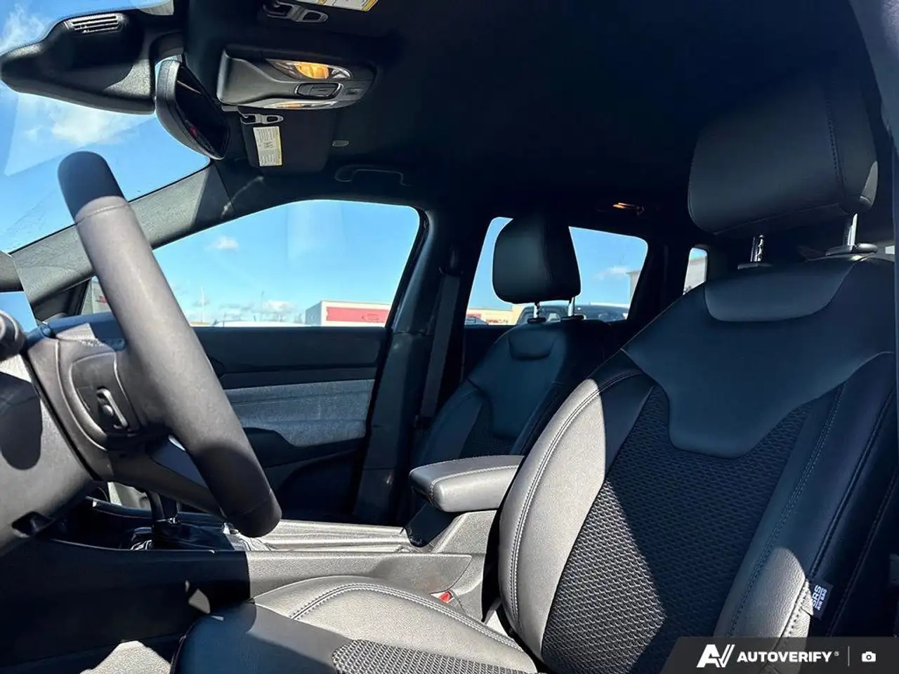 Jeep Compass photo Jeep Compass