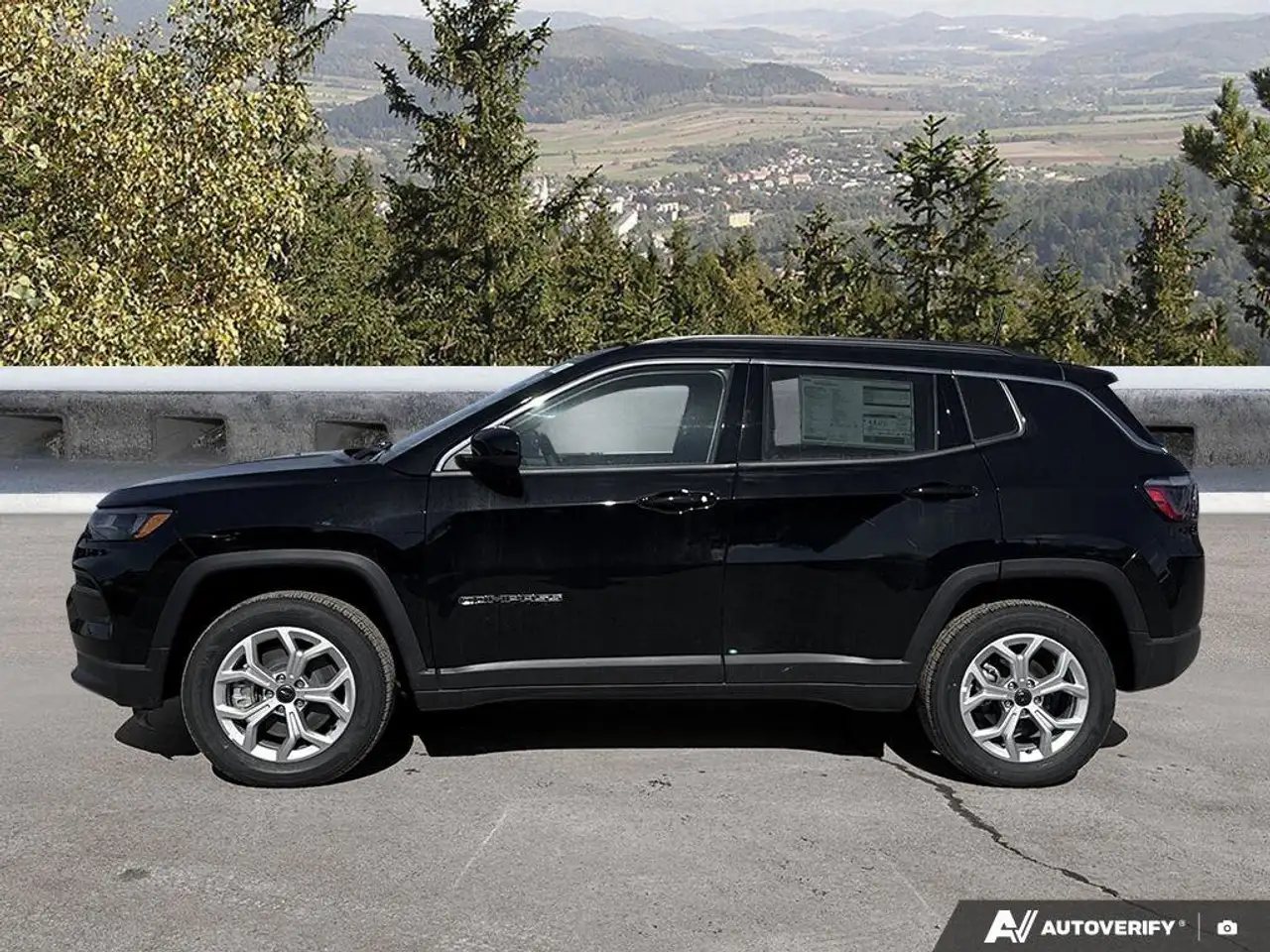 Jeep Compass photo Jeep Compass