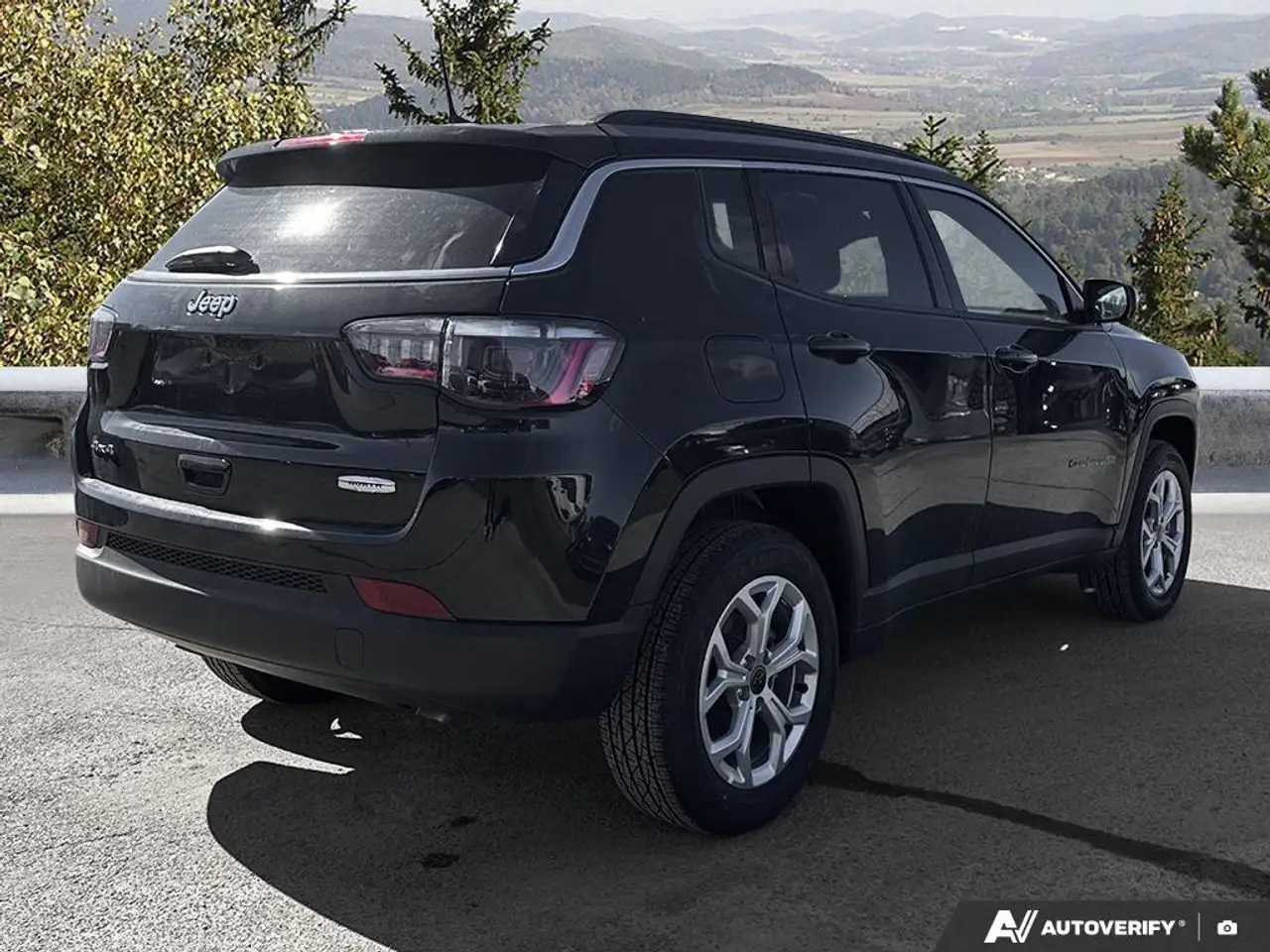 Jeep Compass photo Jeep Compass
