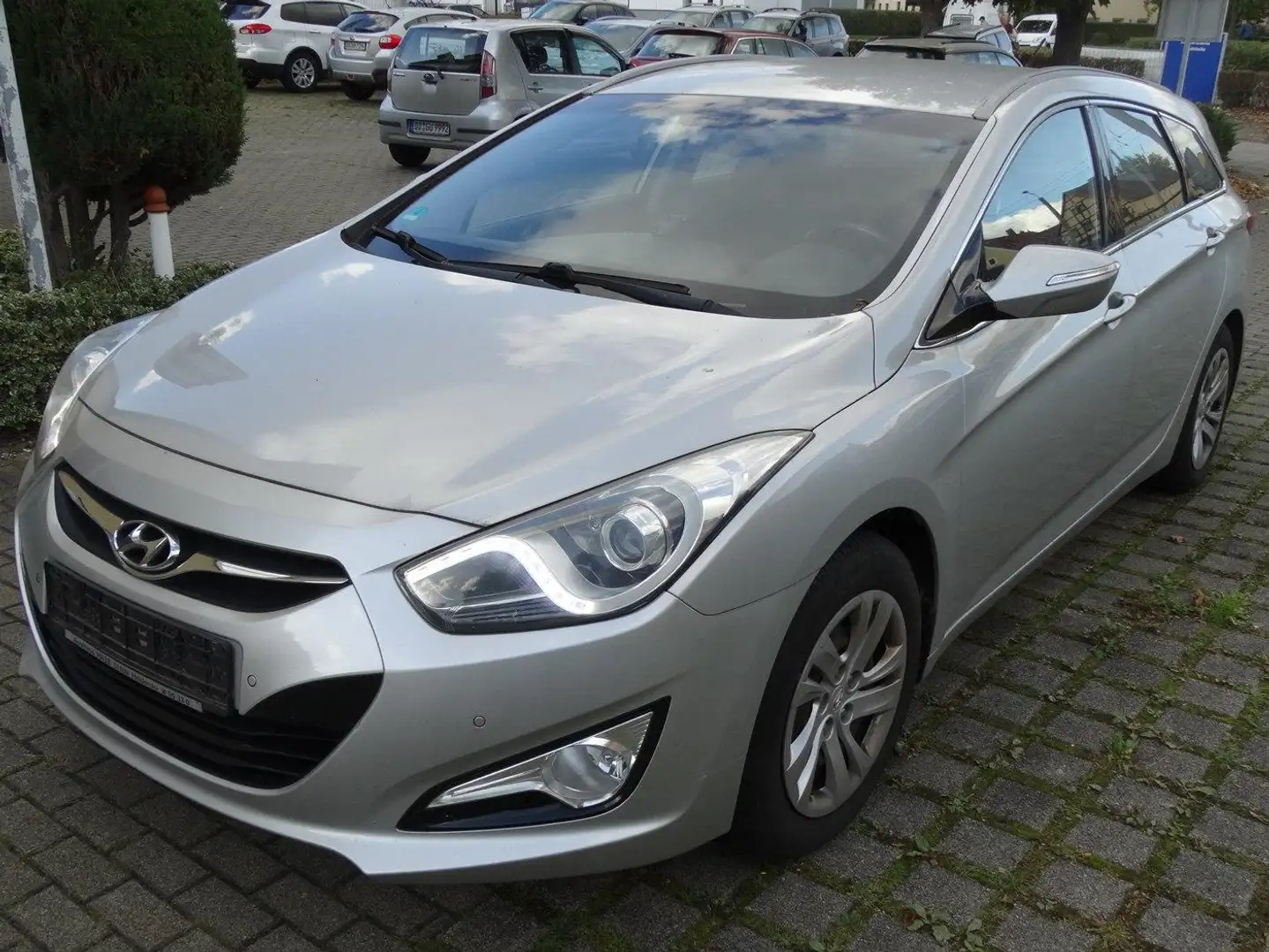 Hyundai i40 Comfort 1,6 Kombi ( FESTPREIS ) Grau - 1