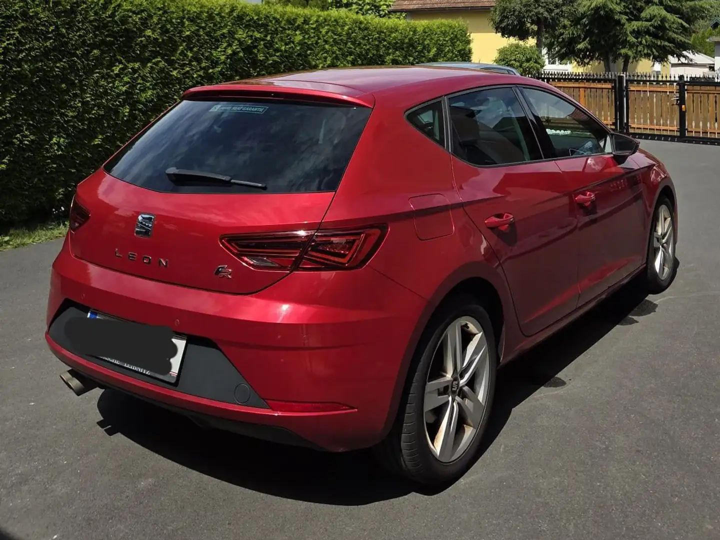 SEAT Leon Leon ST FR 1,4 TSI FR Rot - 2