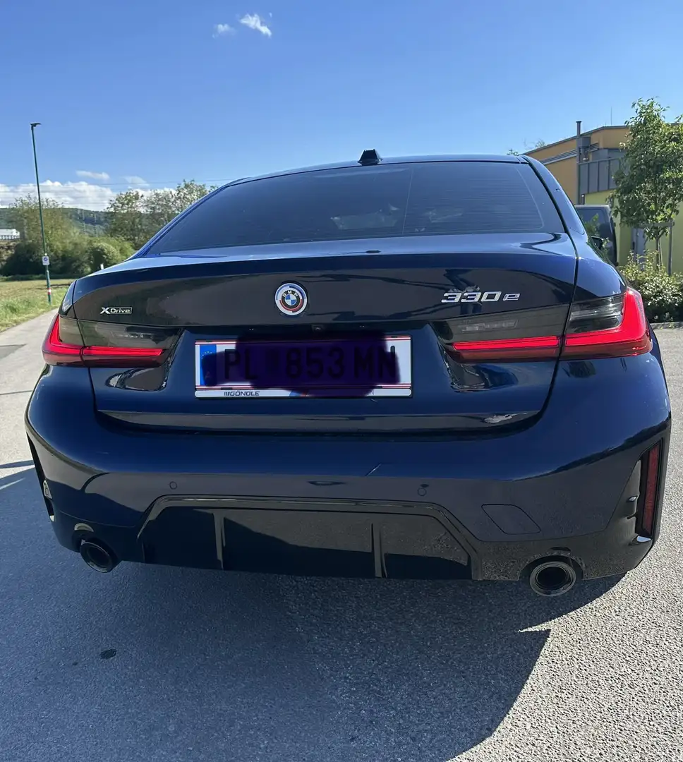 BMW 330 330e xDrive - 2