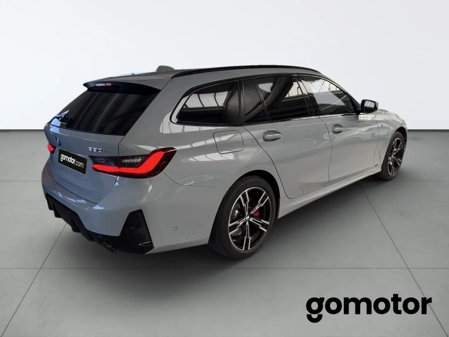 BMW 330 330e xDrive Touring - 2