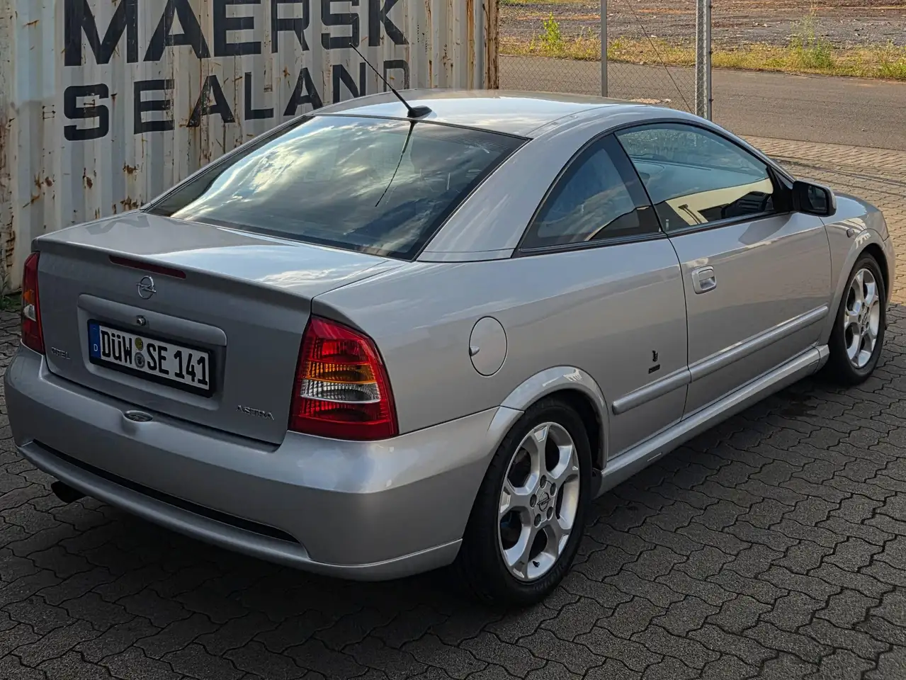 Opel Astra 1.8 16V Coupe Schiebedach Sitzheizung 2te Hand, foto 2