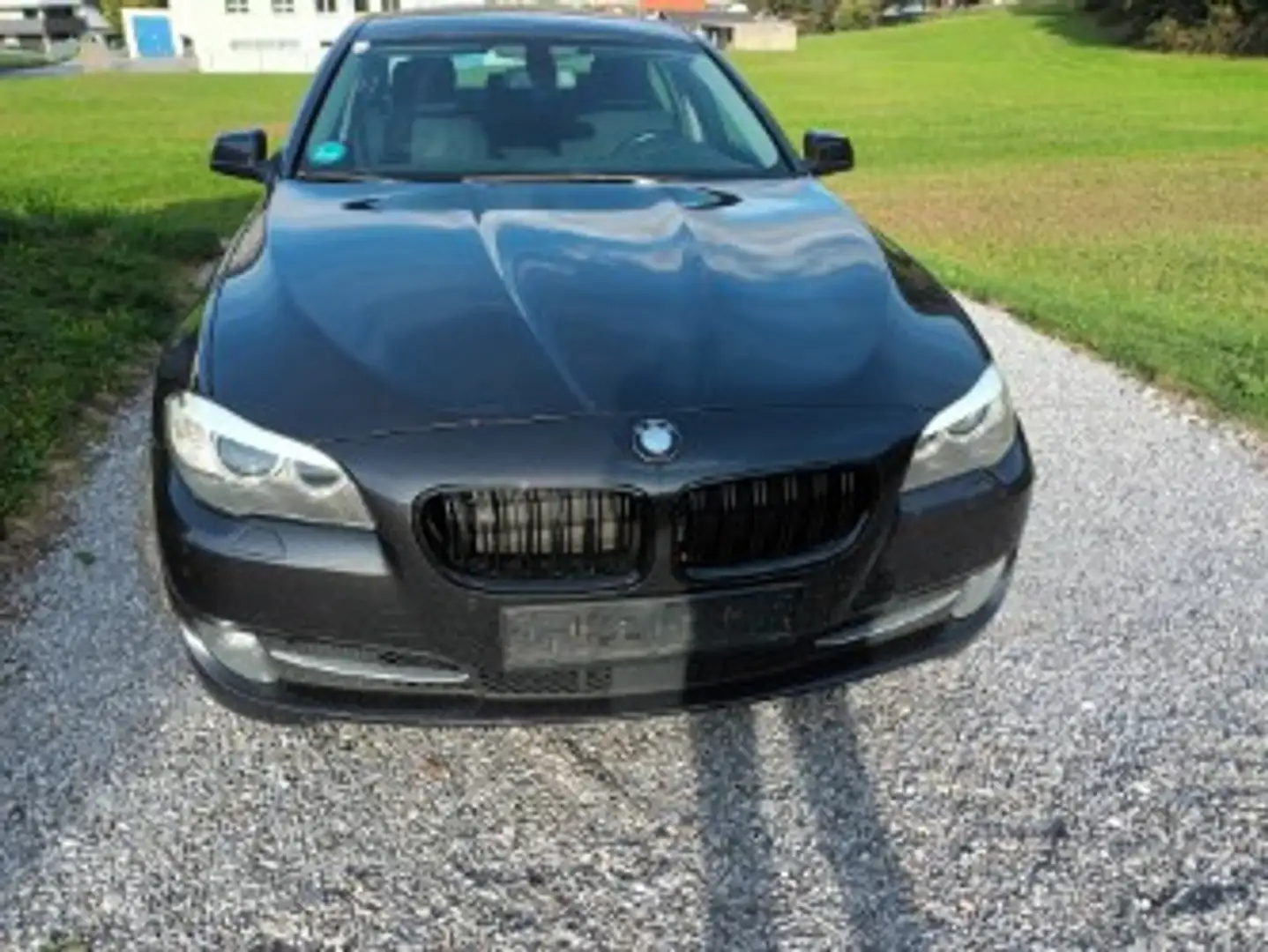 BMW 520 520d Aut. Schwarz - 1