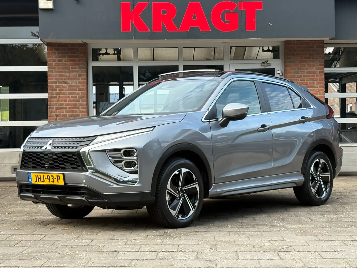 Mitsubishi Eclipse Cross Instyle 2.4 PHEV - Leder - schuifkanteldak - winte Grigio - 1