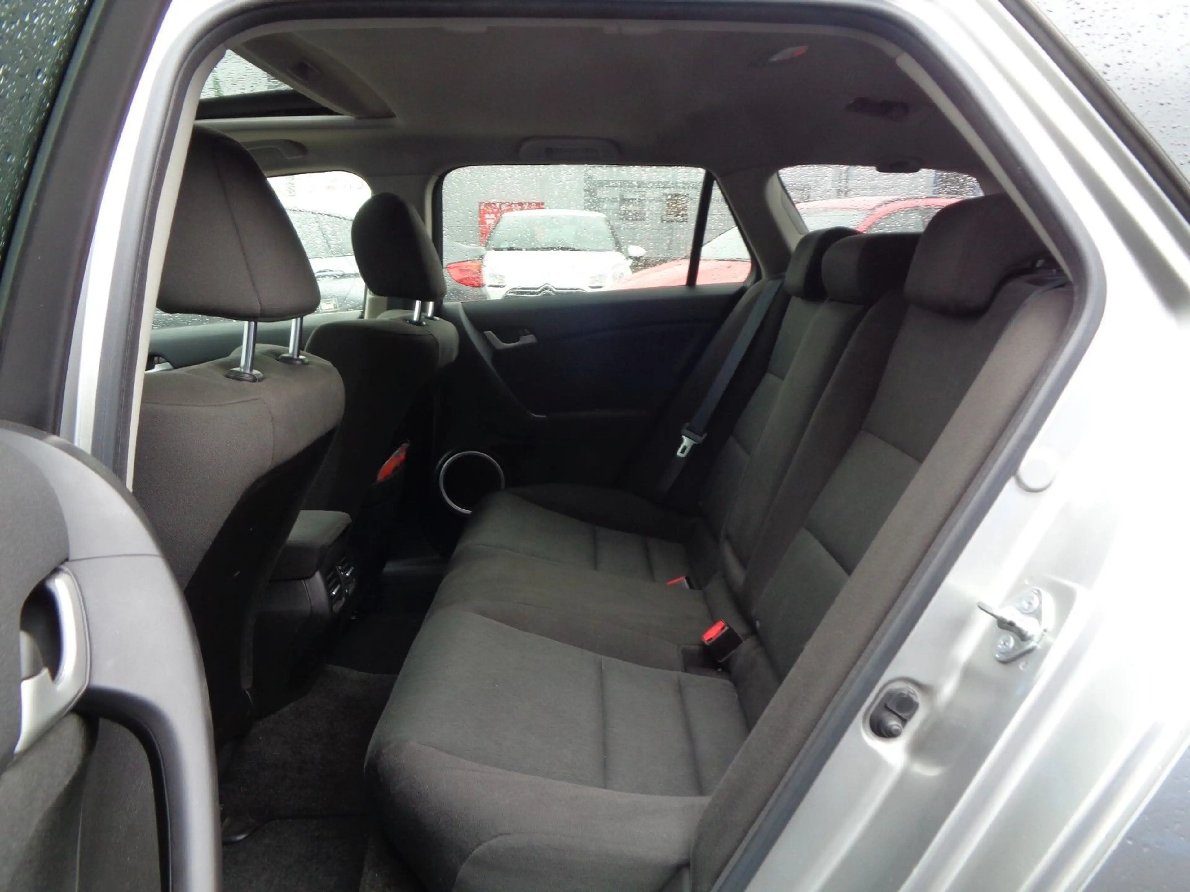Honda Accord Tourer 2.2 i-DTEC Elegance°Pdc°Xenon°Ahk° — photo 13
