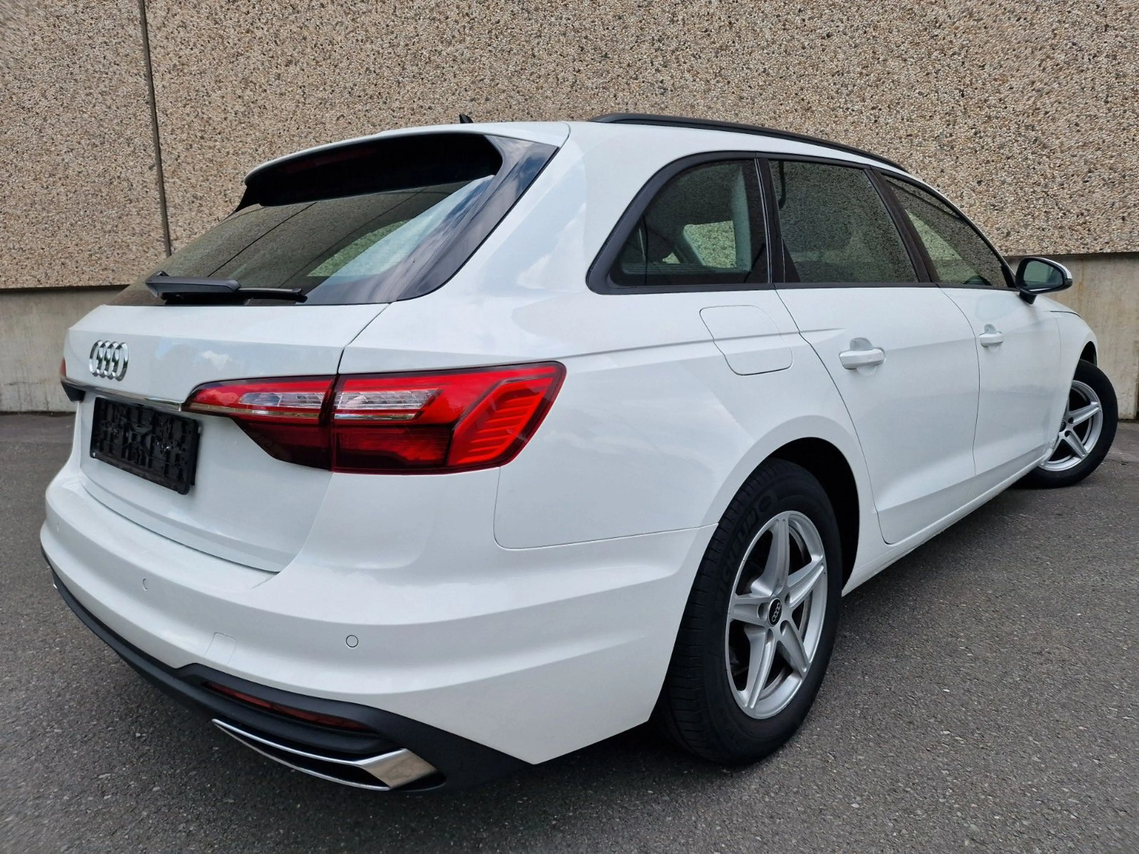 Audi A4 35 TDI S tronic Sportpaket/1HAND/HUD/VIRTUAL+ — photo 5