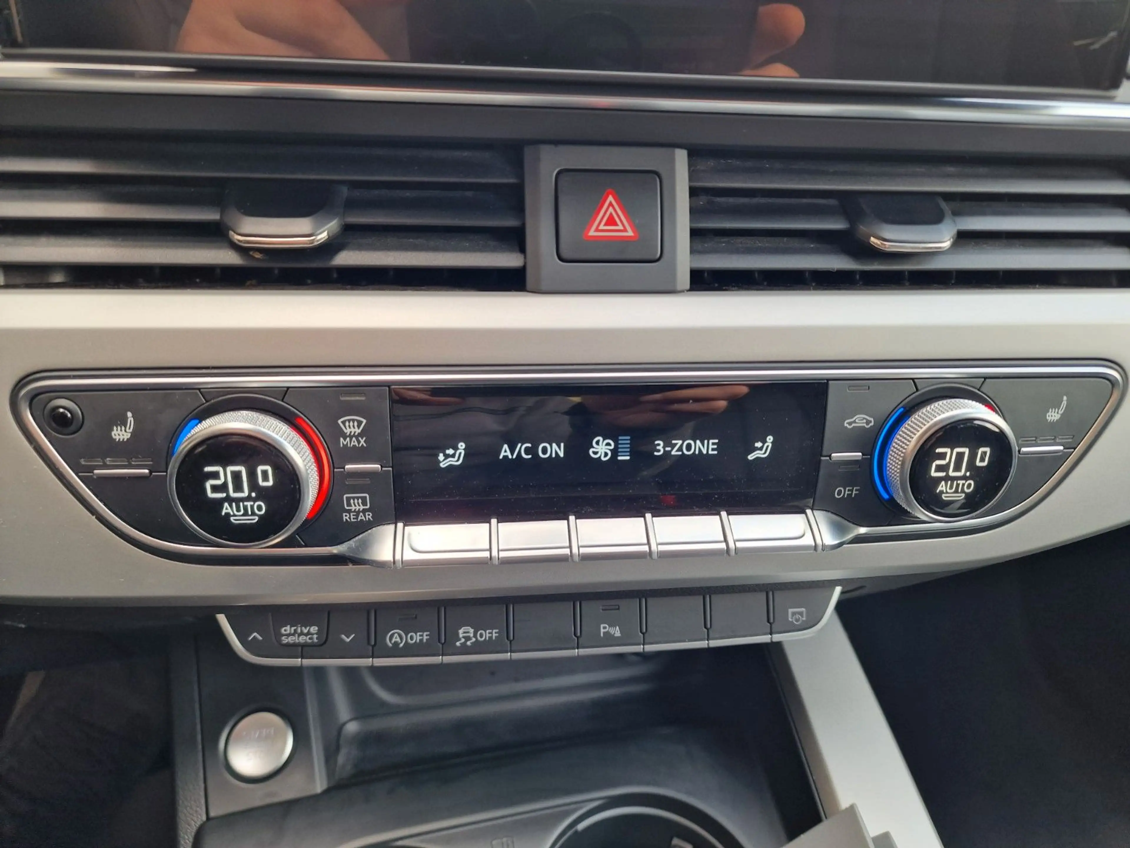 Audi A4 35 TDI S tronic Sportpaket/1HAND/HUD/VIRTUAL+ — photo 26