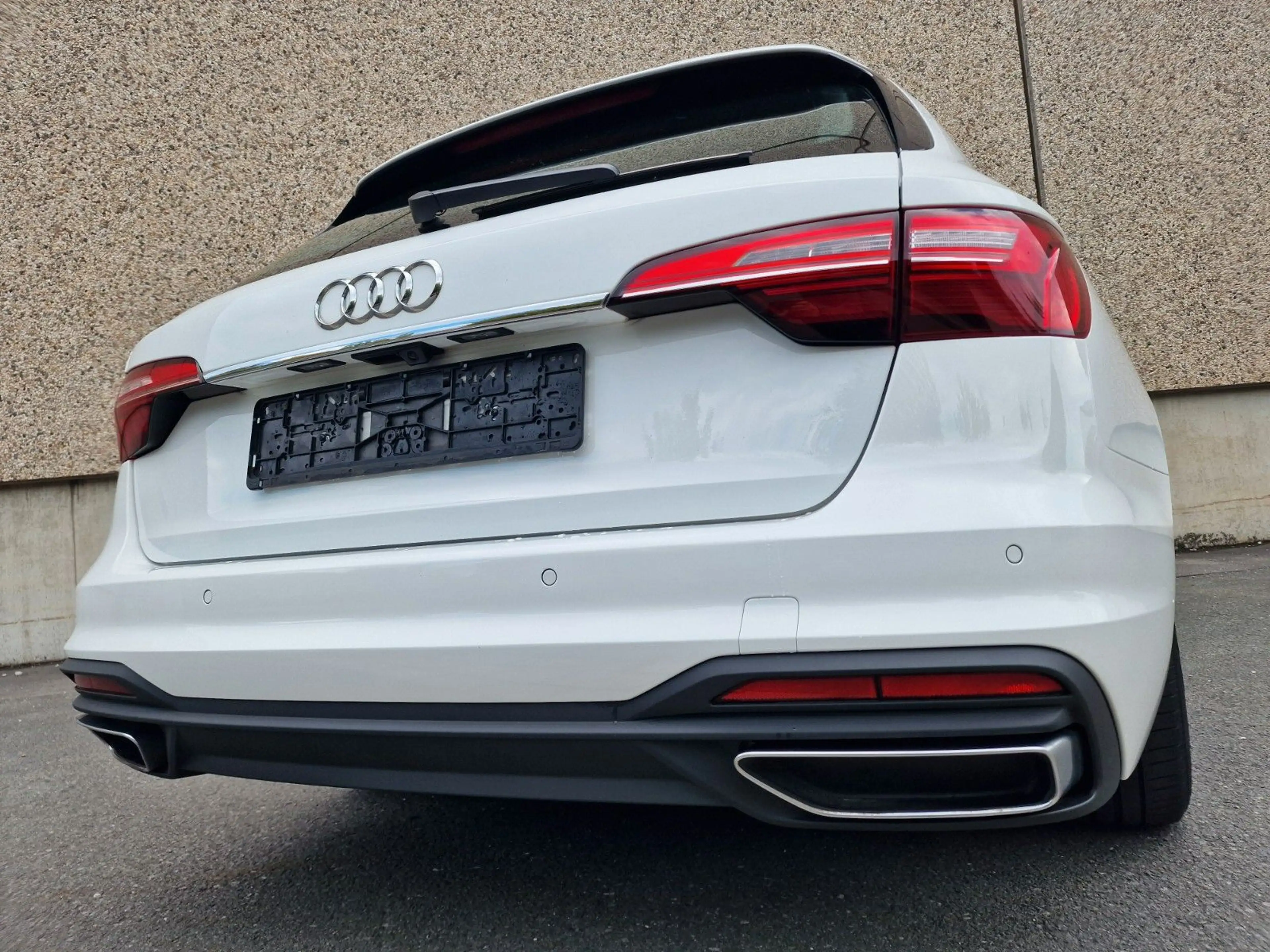 Audi A4 35 TDI S tronic Sportpaket/1HAND/HUD/VIRTUAL+ — photo 7