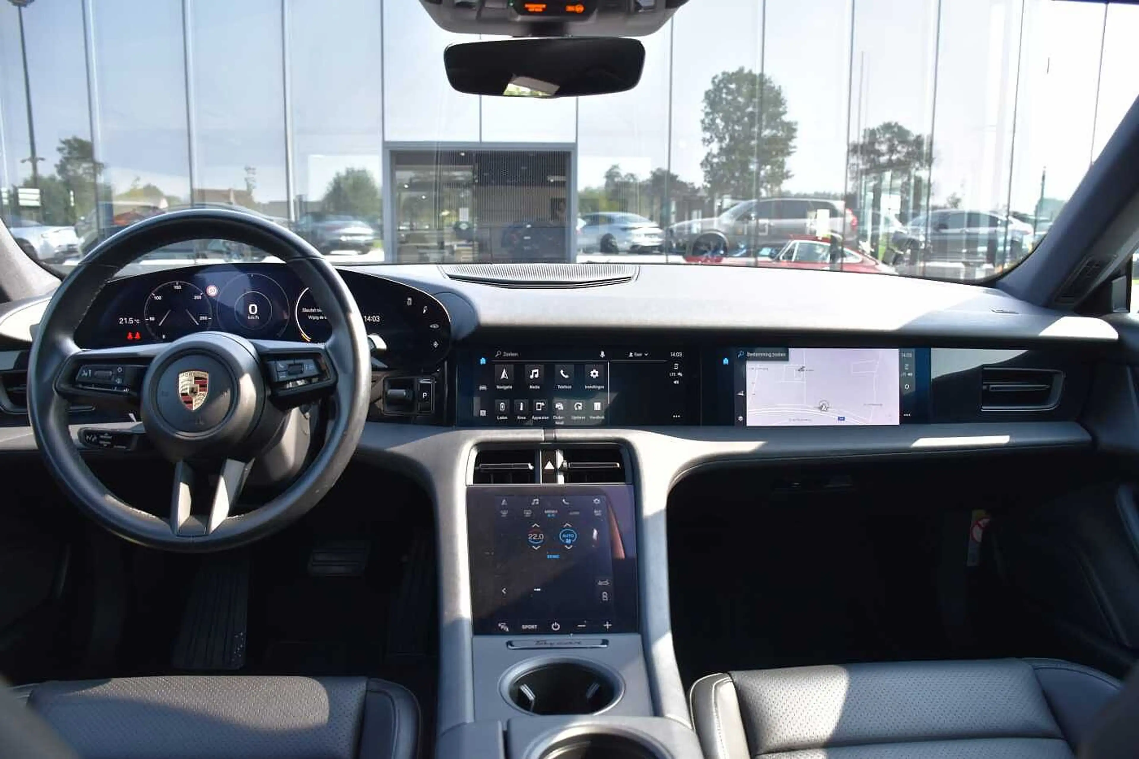 Porsche Taycan 4S Double Display Surround View 21' Alu — photo 15
