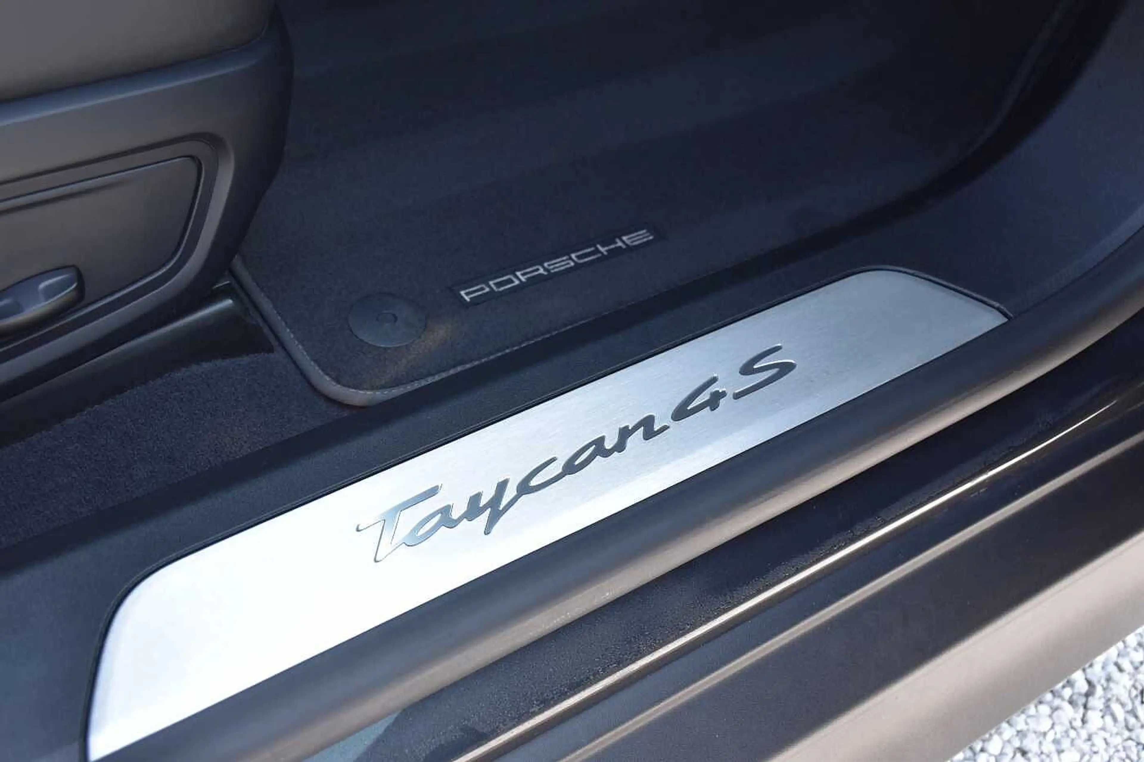 Porsche Taycan 4S Double Display Surround View 21' Alu — photo 12