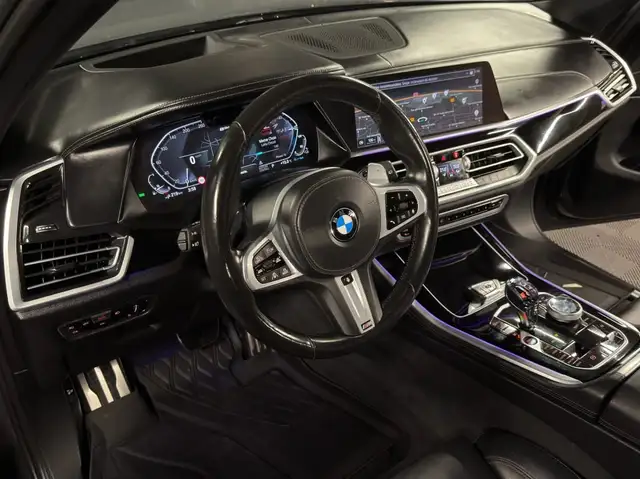 BMW X5 view 10