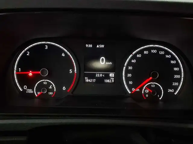 Volkswagen Caddy view 11