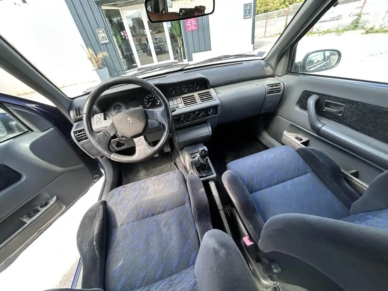 Renault Clio 1.8i 16V - 137 I BERLINE 16S PHASE 1 GARANTIE 12 MOIS, foto 7