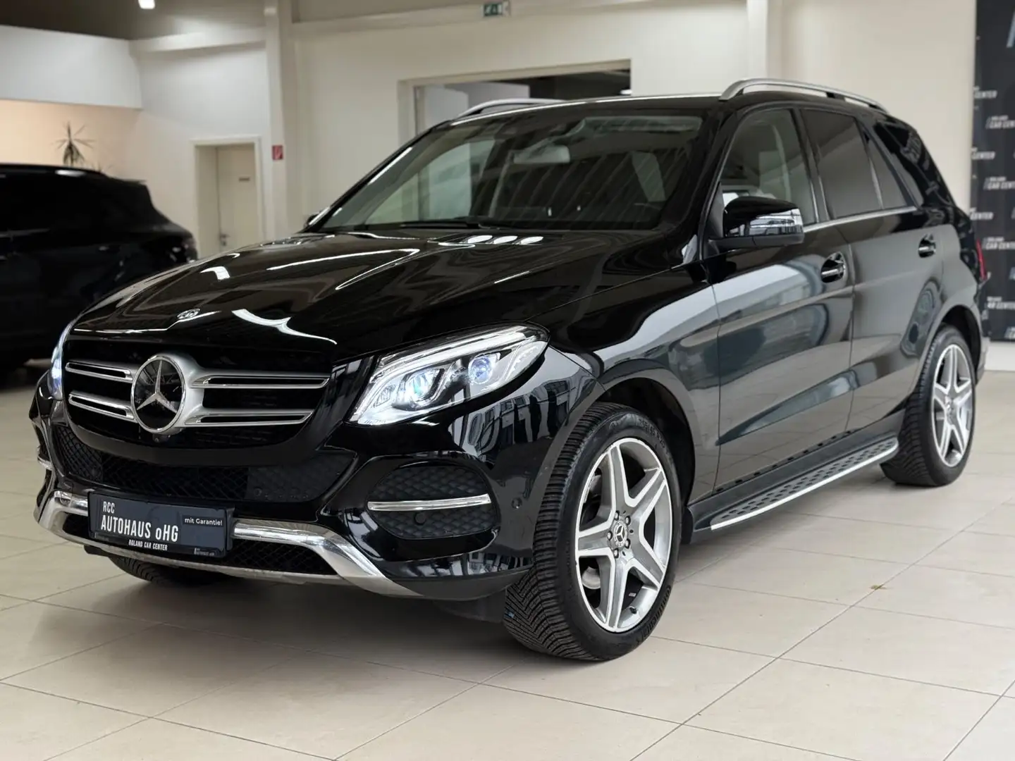 Mercedes-Benz GLE 350 d 4Matic Distr. Memory 360° Comand Schwarz - 1