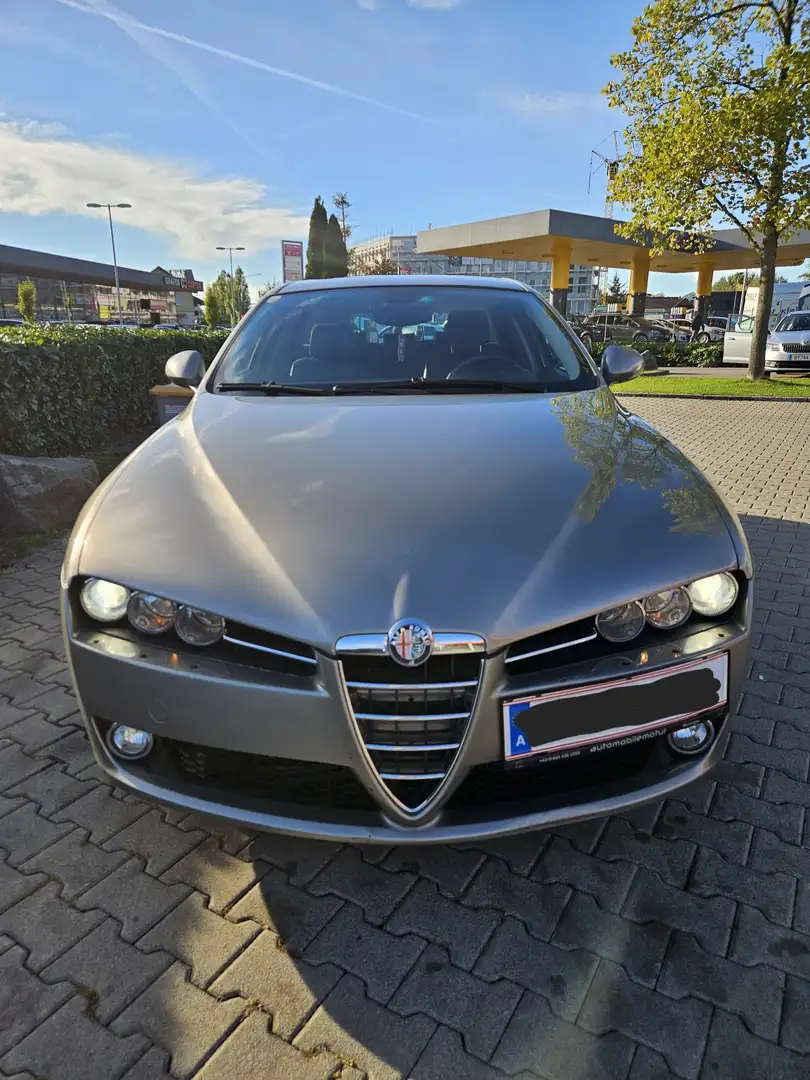 Alfa Romeo 159 SW 2,4 JTDM 20V Dist. Qtronic Distinctive - 2