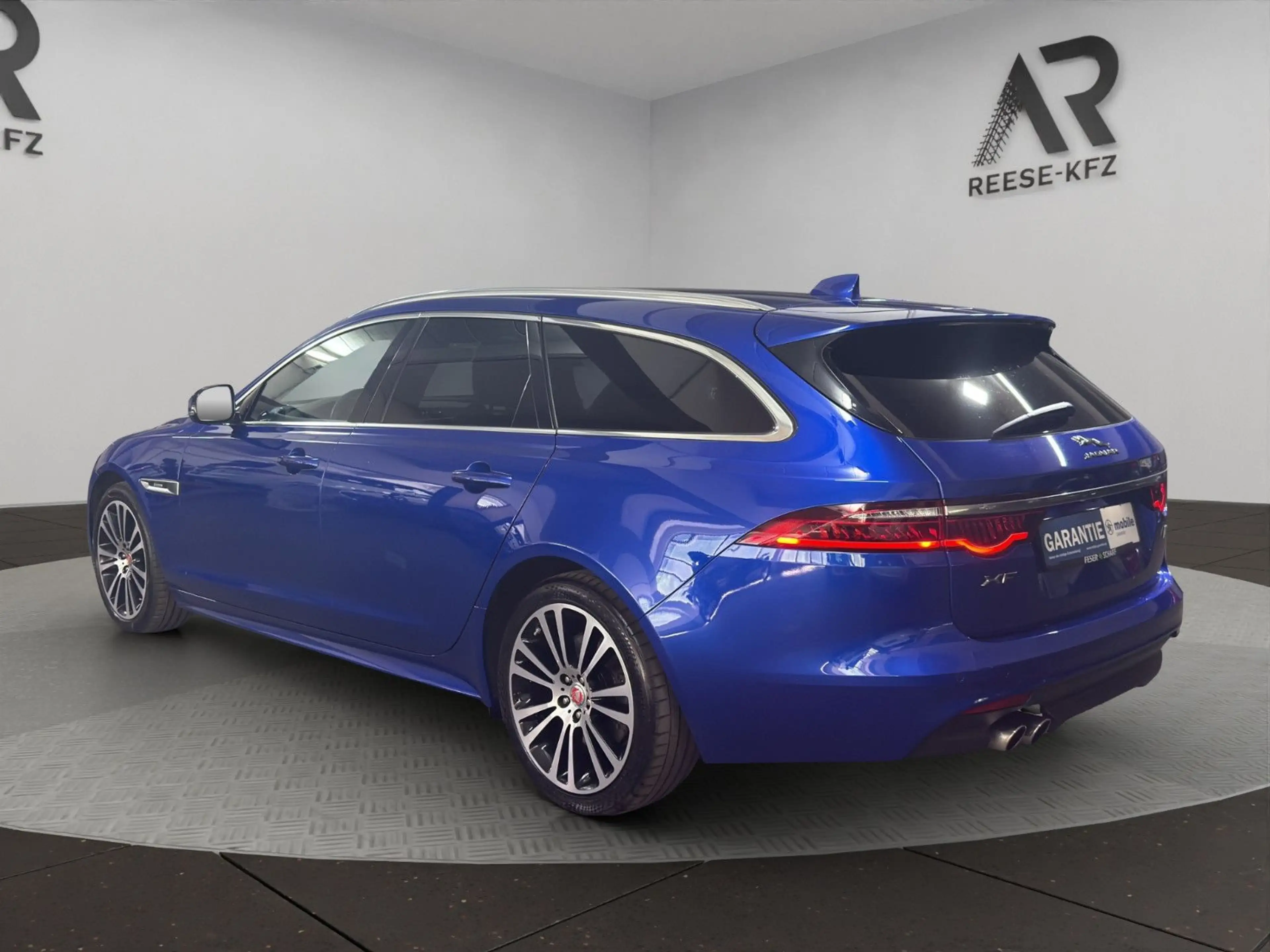 Jaguar XF Sportbrake R-Sport Kam AHK PDC Leder — photo 3
