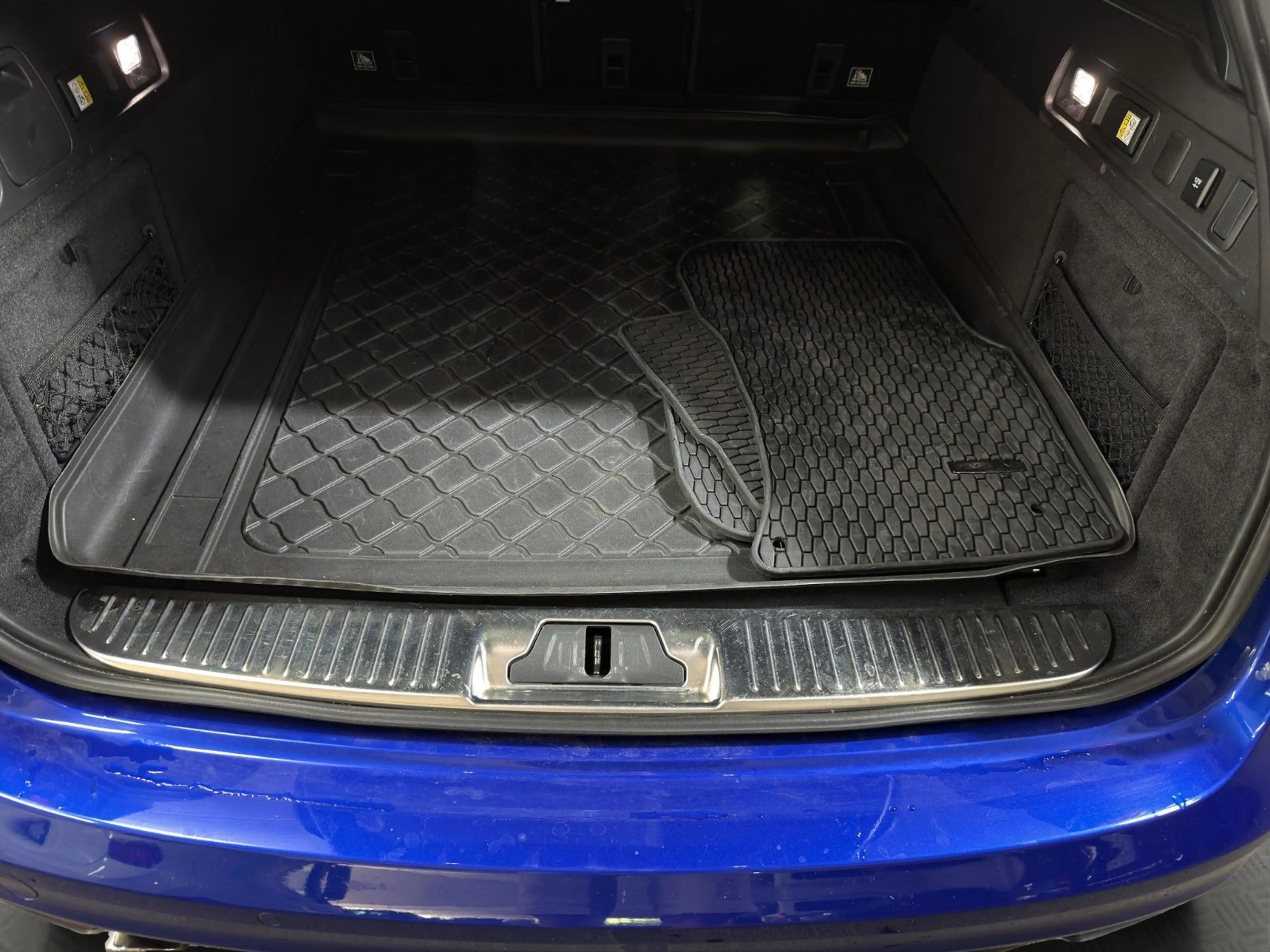 Jaguar XF Sportbrake R-Sport Kam AHK PDC Leder — photo 15