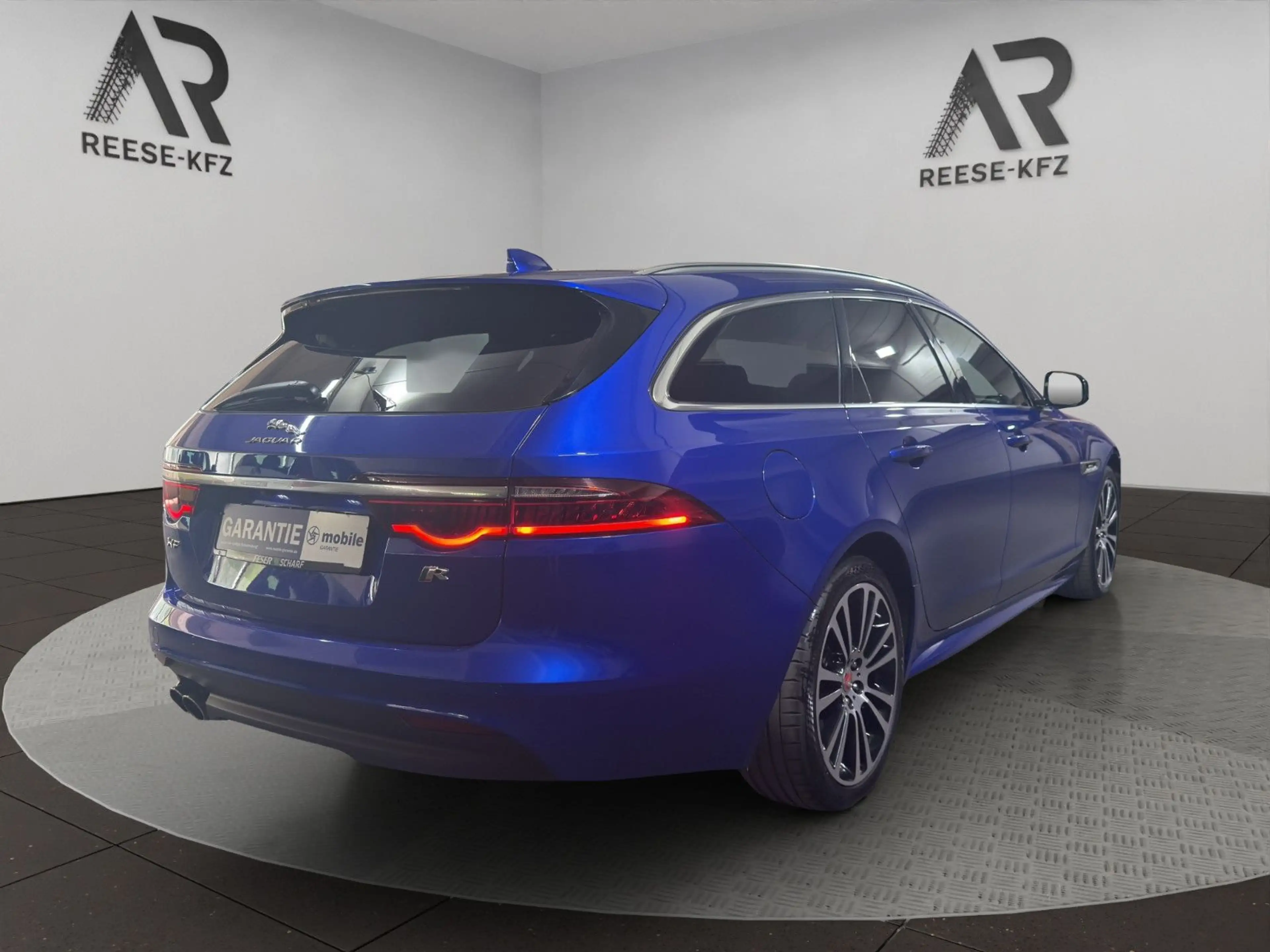 Jaguar XF Sportbrake R-Sport Kam AHK PDC Leder — photo 5