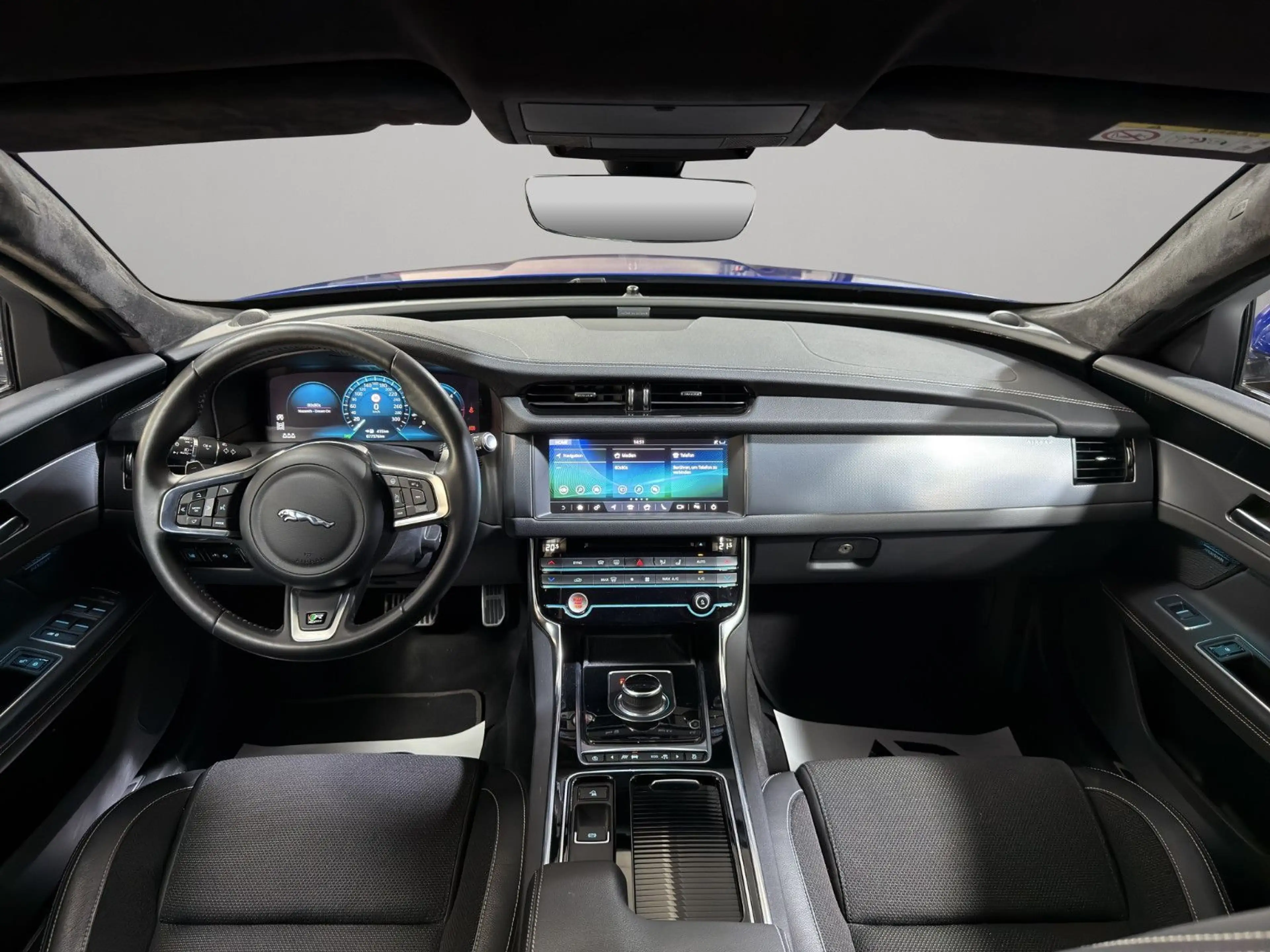 Jaguar XF Sportbrake R-Sport Kam AHK PDC Leder — photo 9