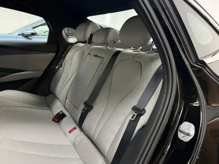 BYD Seal 2026, foto 15