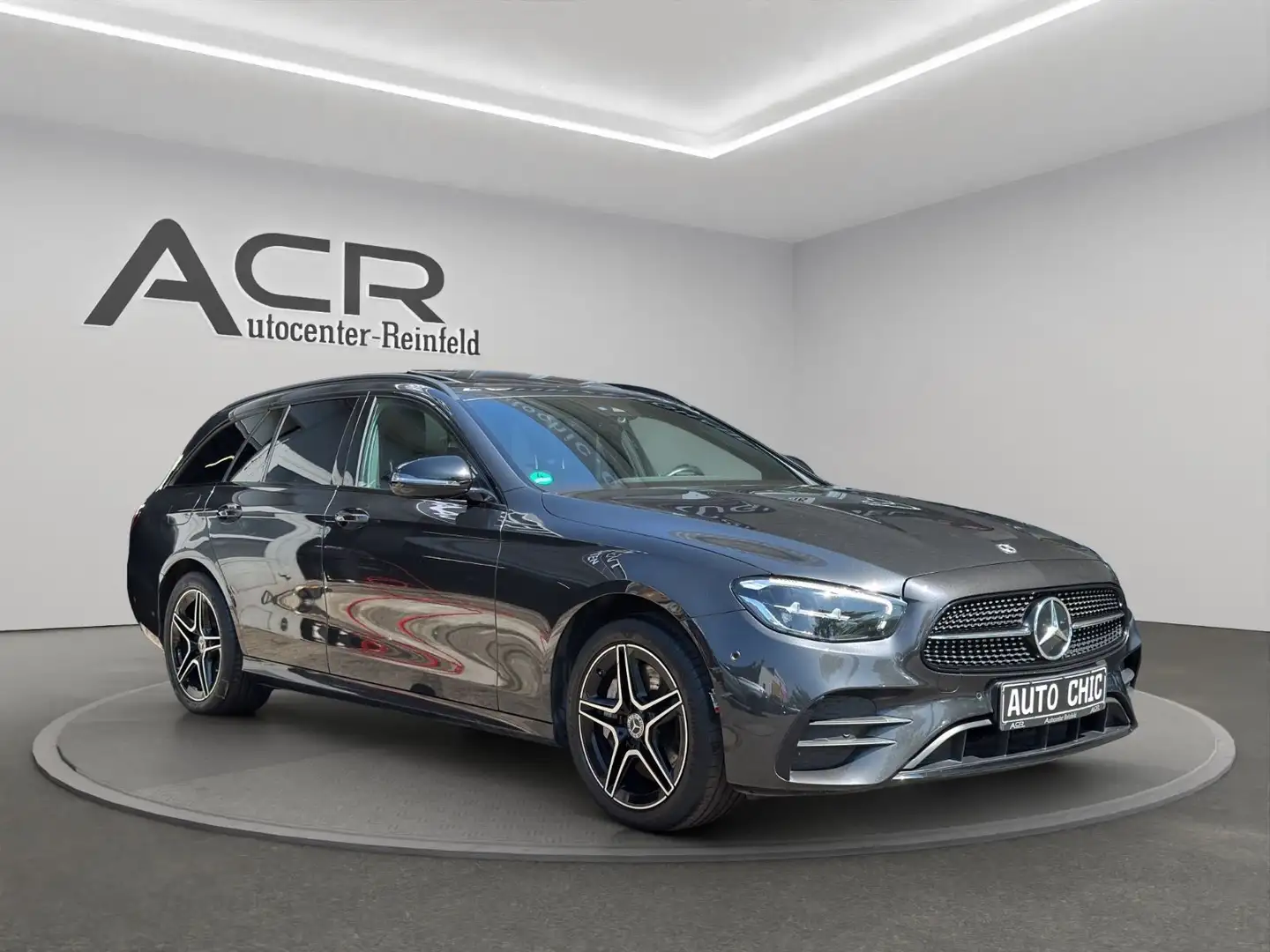 Mercedes-Benz E 300 de 4Matic AMG/LED/WIDE/BUR/NAPPA/8-Fach! Grau - 1